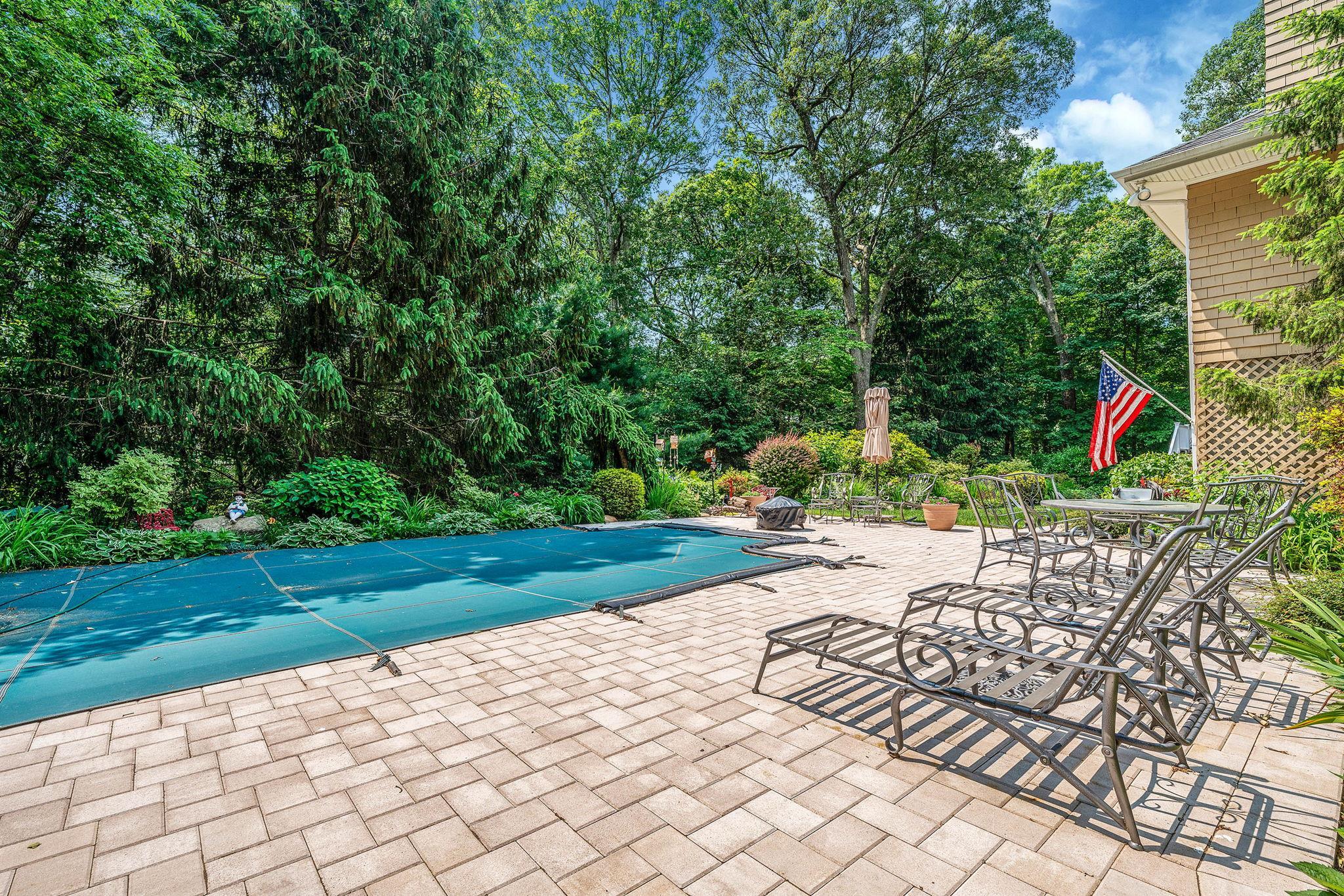 Single Family Ring Neck  Suffolk County, NY 11792, MLS-873547-47
