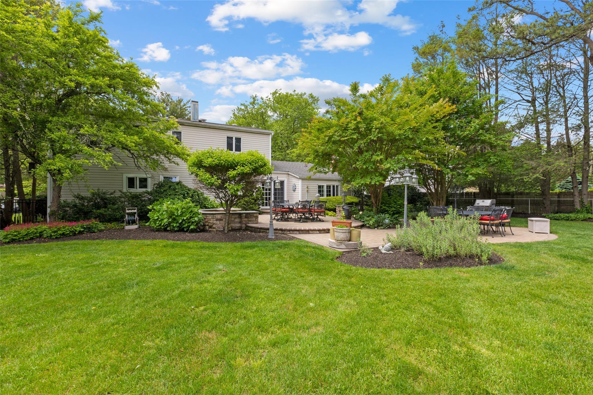 Single Family Kinsella  Suffolk County, NY 11746, MLS-873554-28