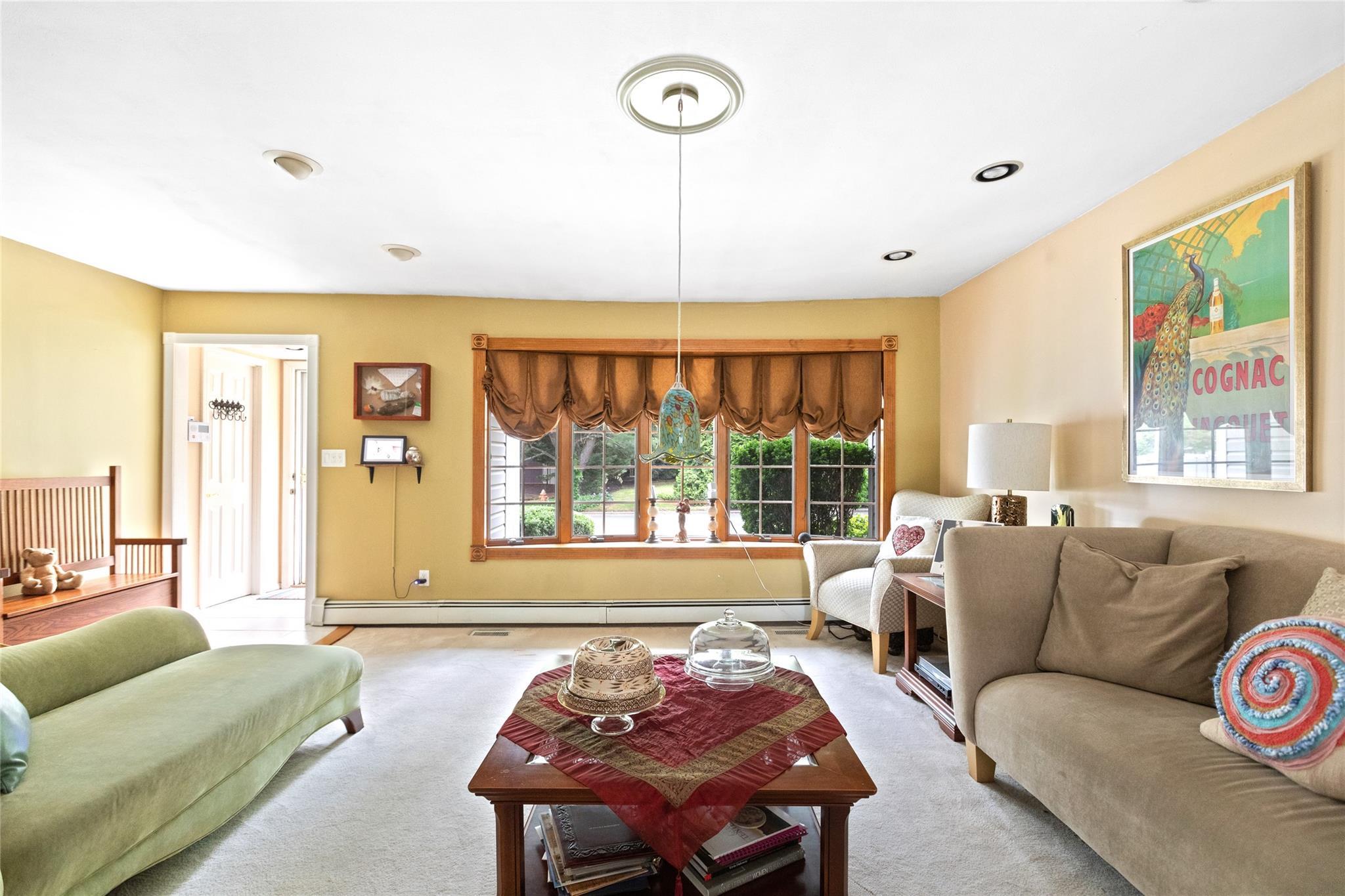 Single Family Kinsella  Suffolk County, NY 11746, MLS-873554-9
