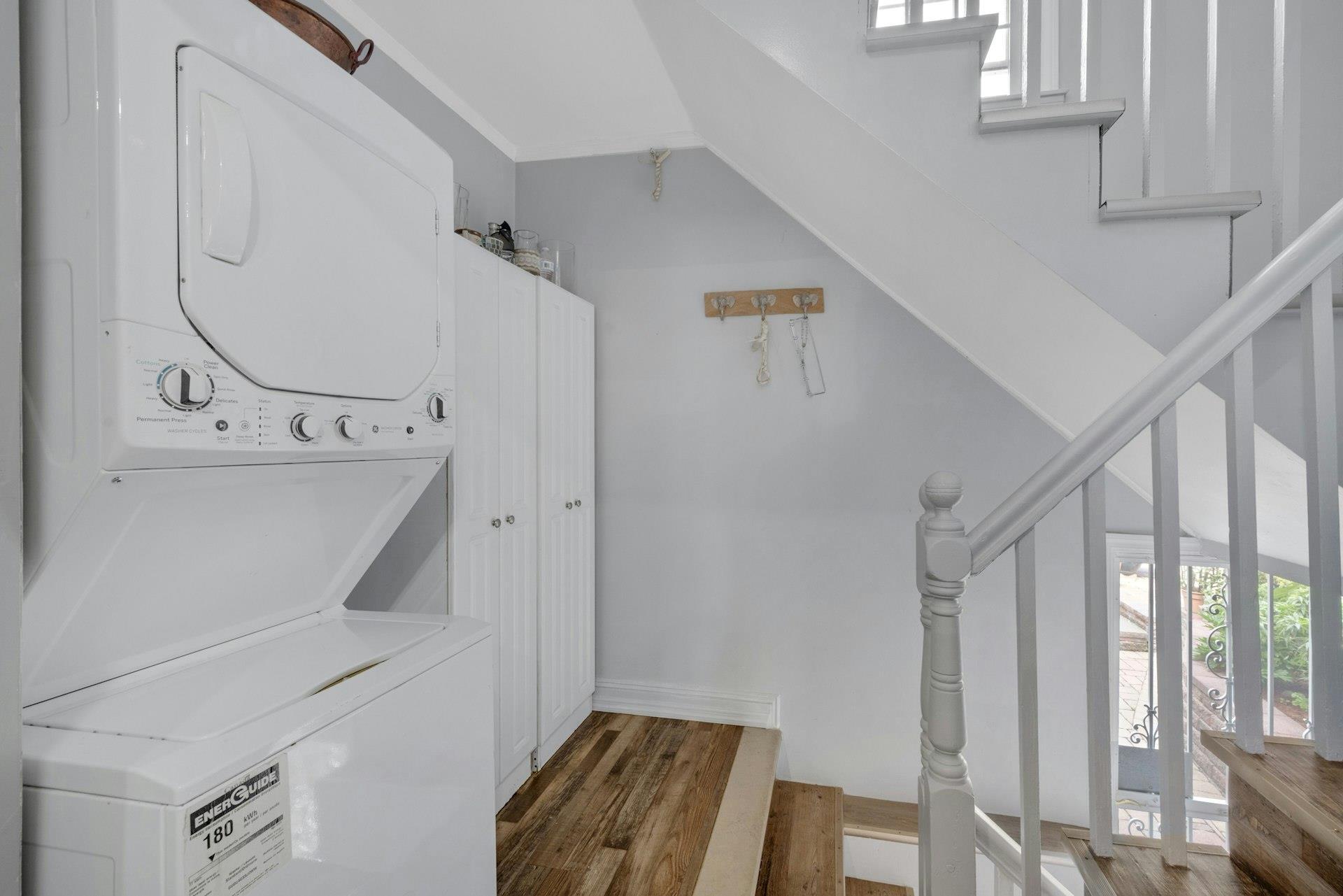 Single Family Pelhamside  Westchester County, NY 10801, MLS-873556-22