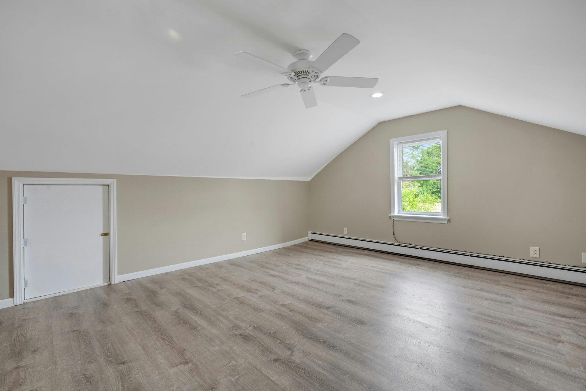 Single Family Pelhamside  Westchester County, NY 10801, MLS-873556-35