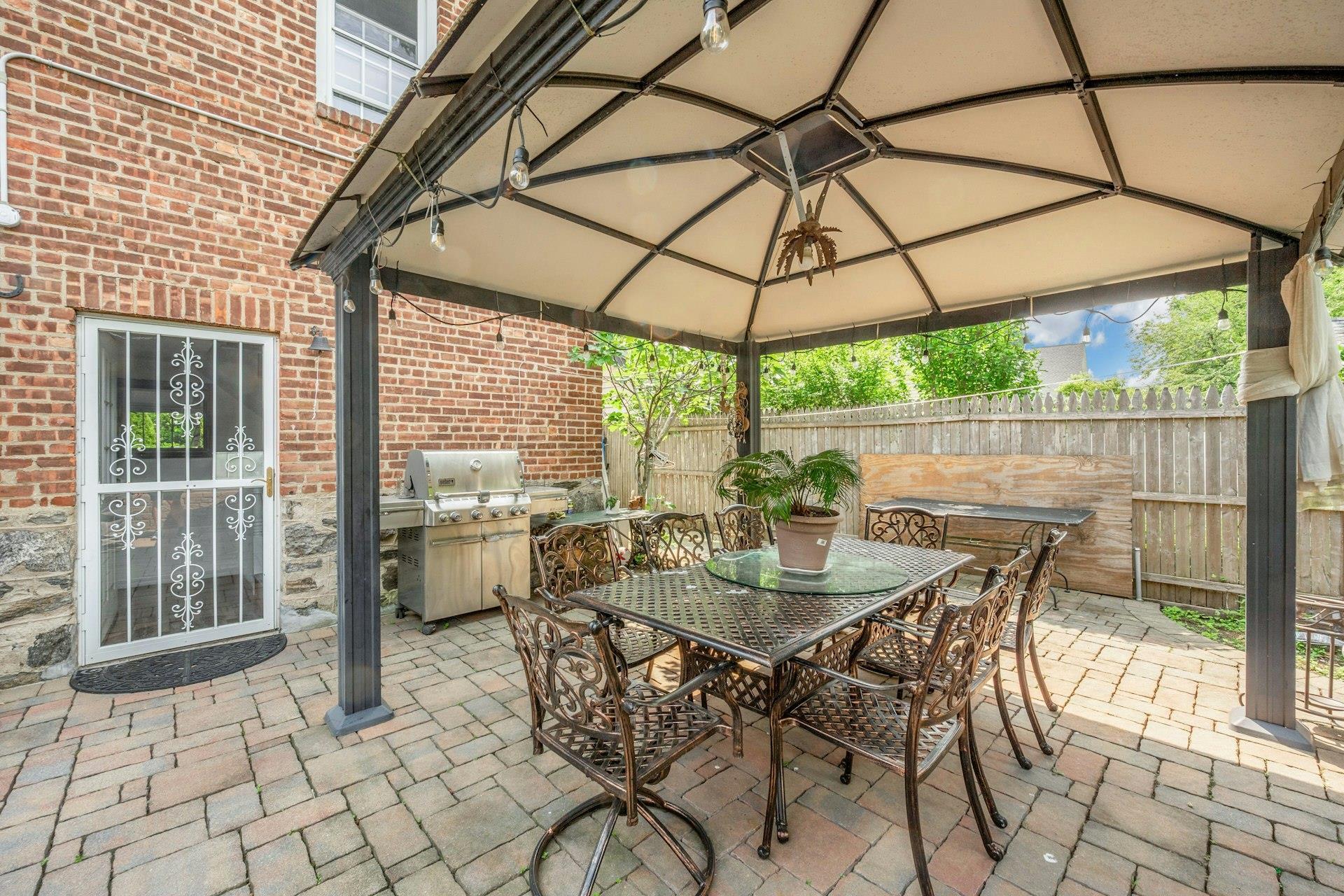 Single Family Pelhamside  Westchester County, NY 10801, MLS-873556-39