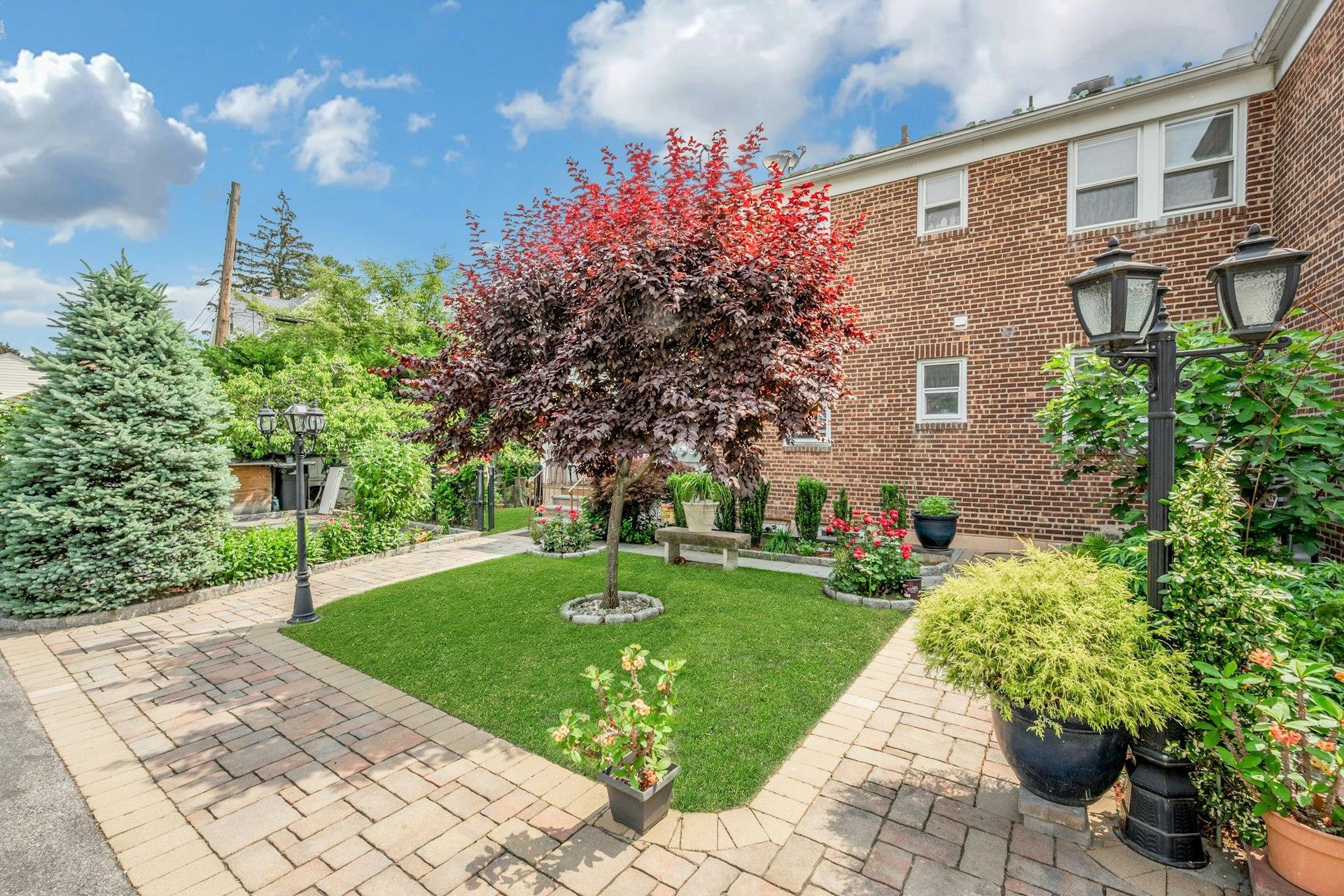 Single Family Pelhamside  Westchester County, NY 10801, MLS-873556-41
