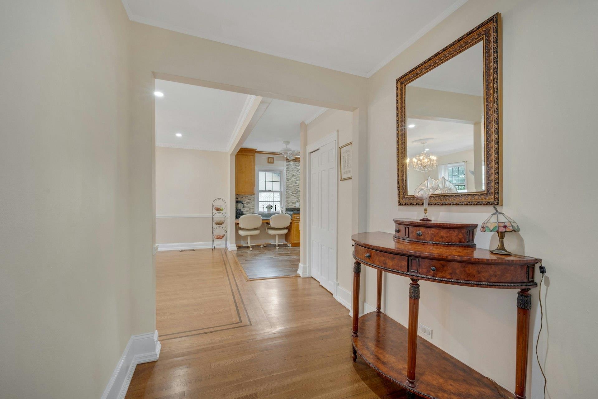 Single Family Pelhamside  Westchester County, NY 10801, MLS-873556-5