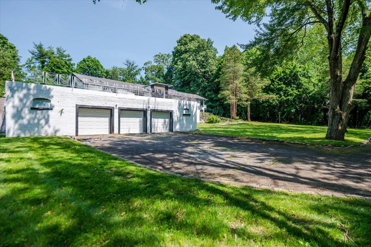 Single Family Shore  Nassau County, NY 11024, MLS-873572-31