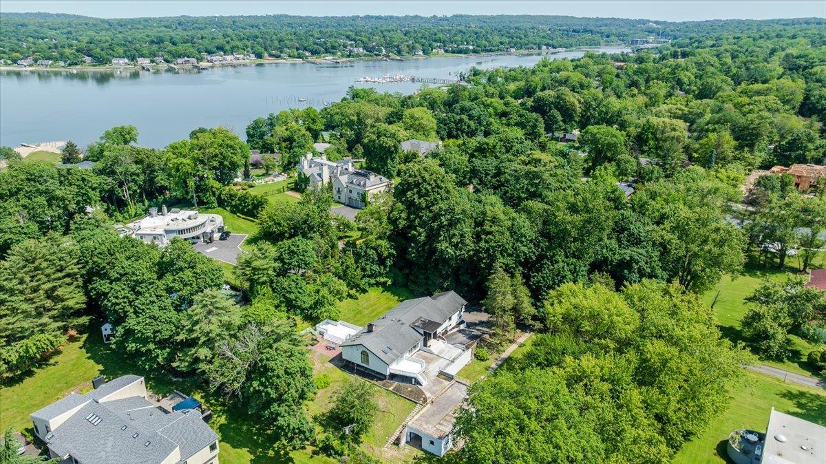 Single Family Shore  Nassau County, NY 11024, MLS-873572-34