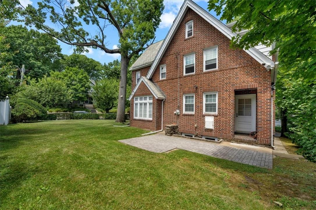 Single Family Rockland  Westchester County, NY 10705, MLS-873643-2