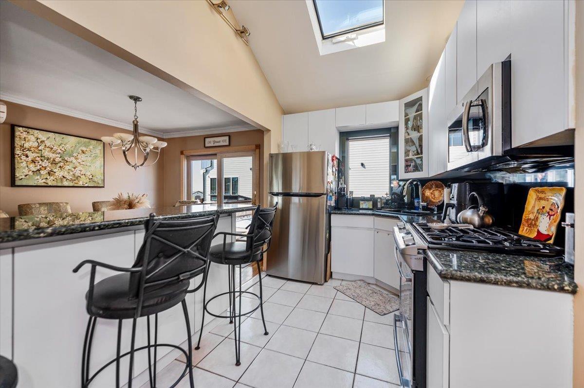 Single Family Cheshire  Nassau County, NY 11096, MLS-873654-6