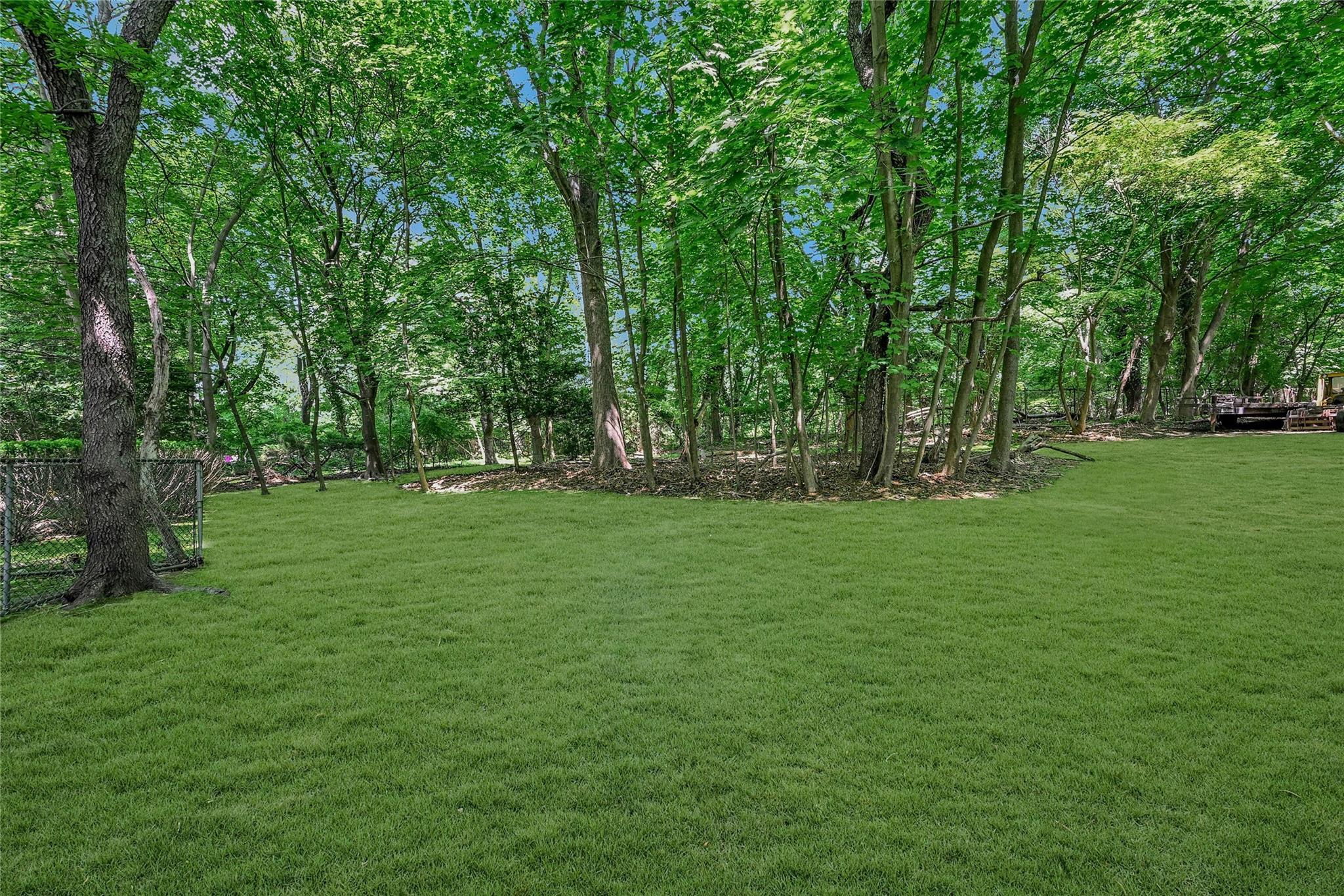 Single Family Moonedge  Suffolk County, NY 11768, MLS-873662-25
