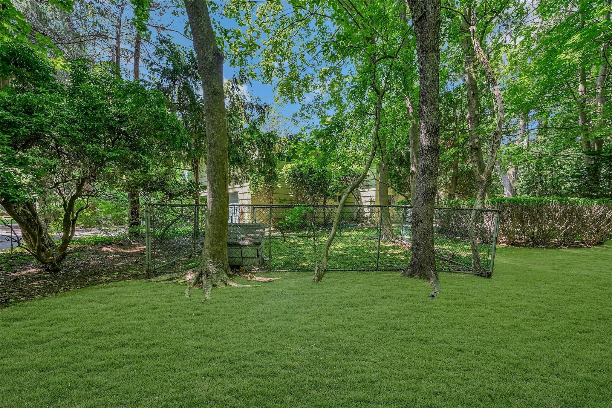 Single Family Moonedge  Suffolk County, NY 11768, MLS-873662-26