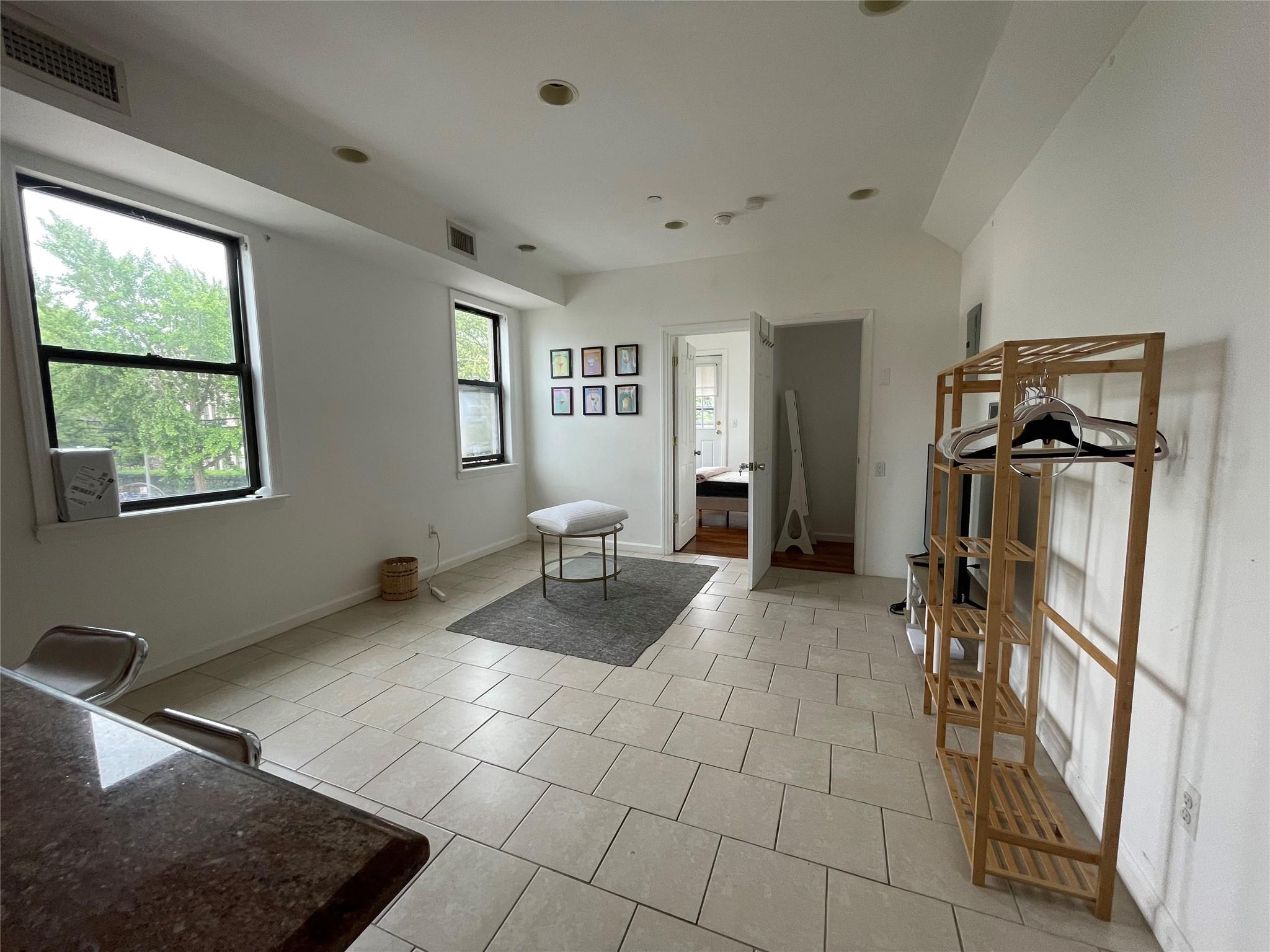 Single Family 191st  Bronx, NY 10458, MLS-873673-17