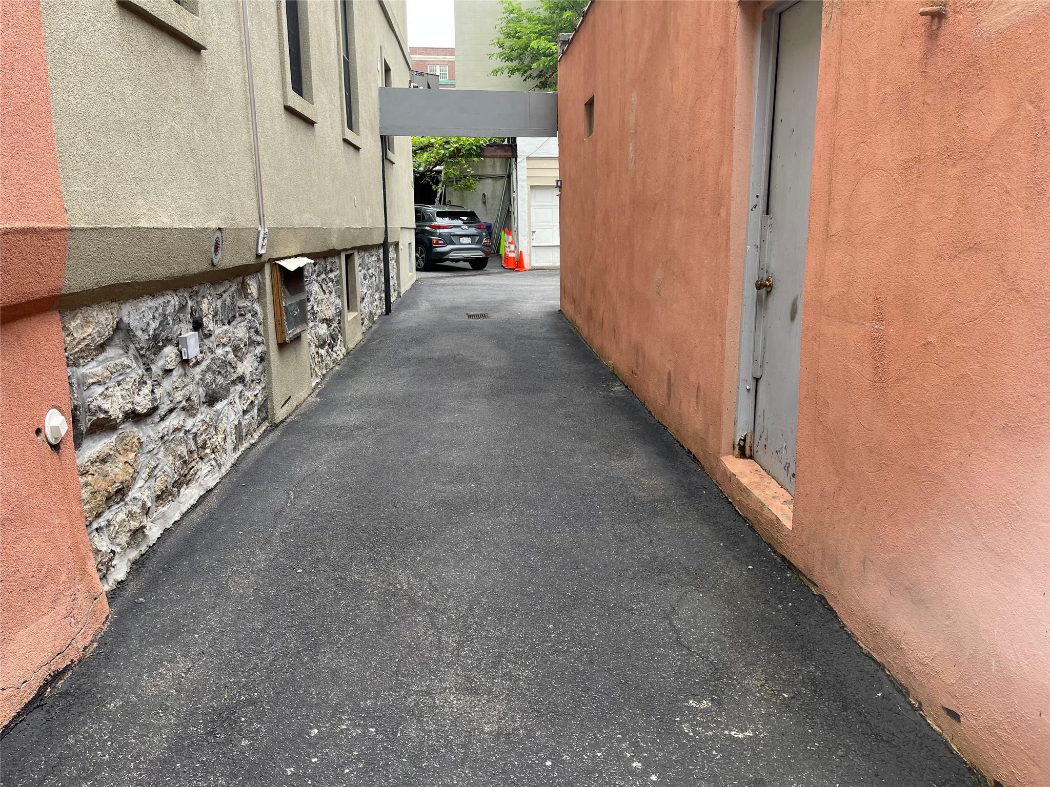 Single Family 191st  Bronx, NY 10458, MLS-873673-21