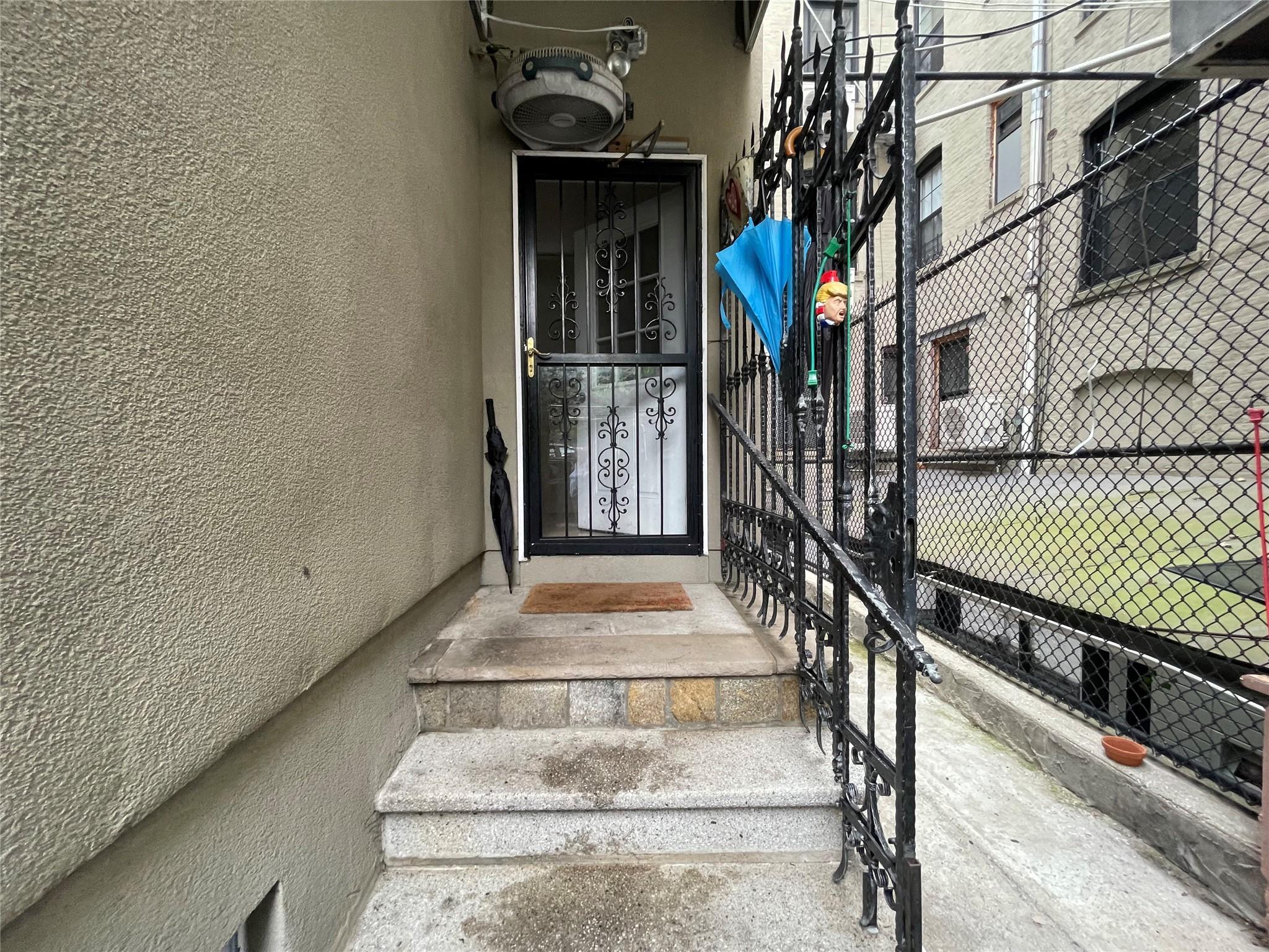 Single Family 191st  Bronx, NY 10458, MLS-873673-24