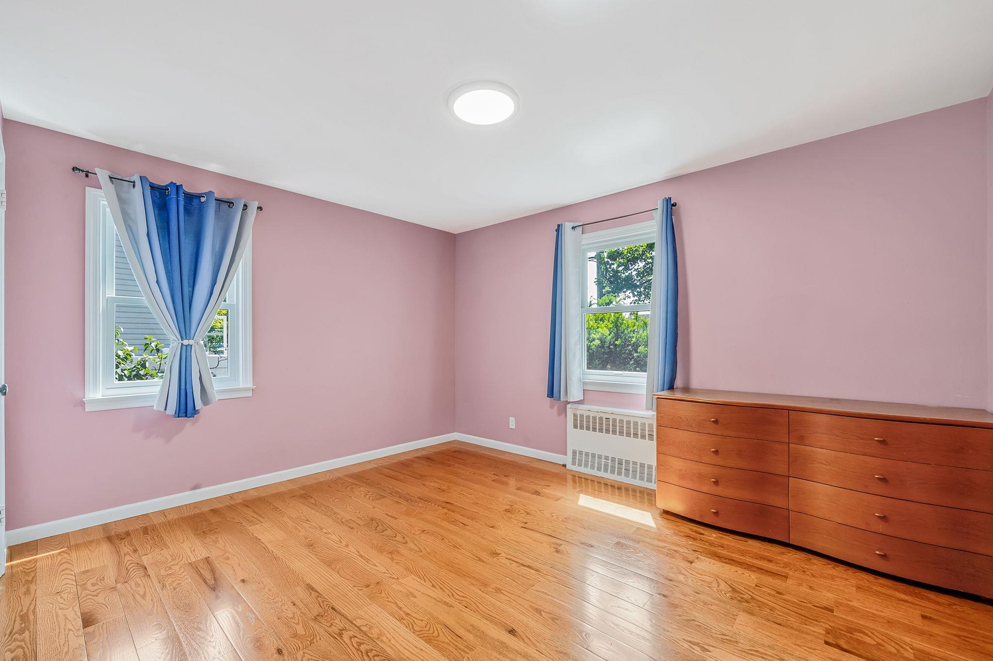 Single Family Franklin Nassau County, NY 11580, MLS-873692-11