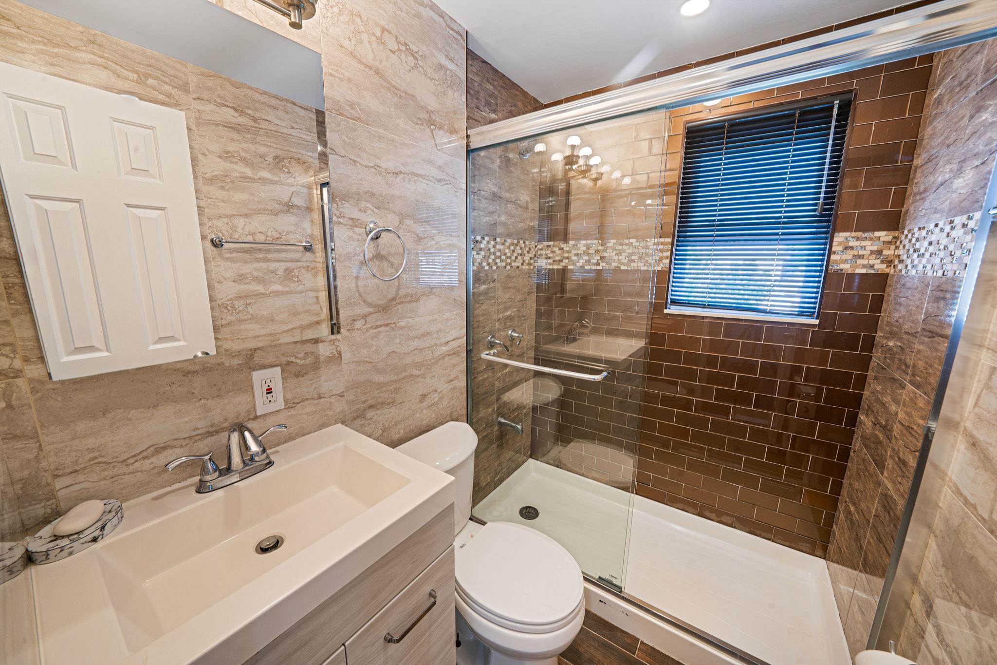 Single Family Franklin Nassau County, NY 11580, MLS-873692-18