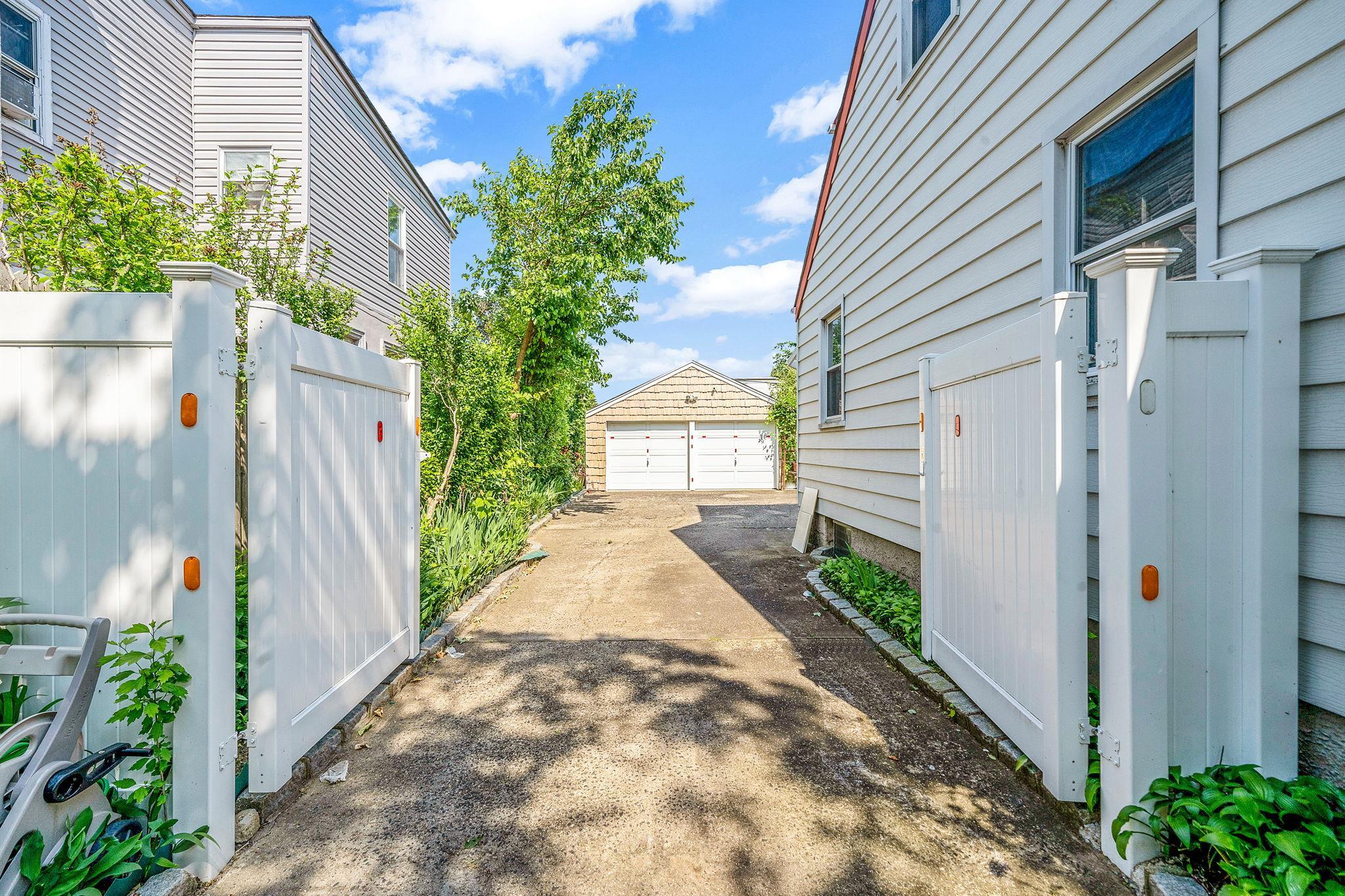 Single Family Franklin Nassau County, NY 11580, MLS-873692-36