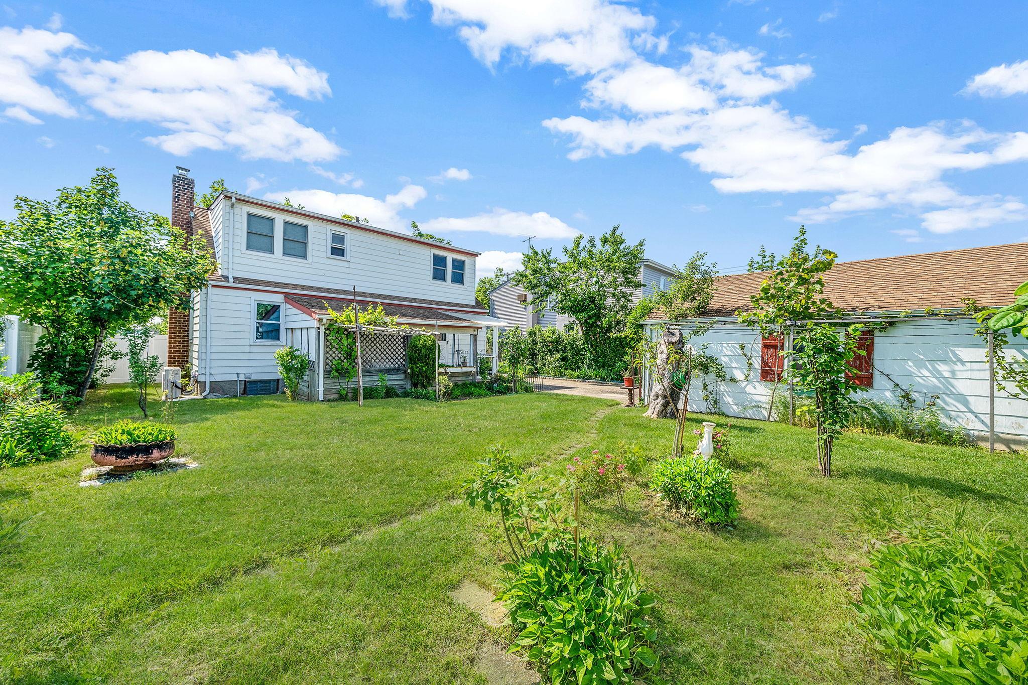 Single Family Franklin Nassau County, NY 11580, MLS-873692-37