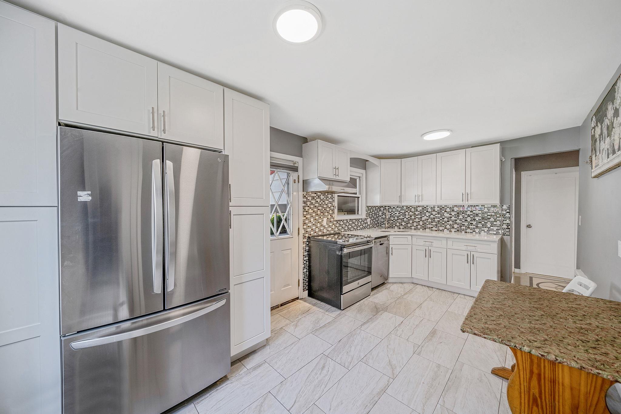 Single Family Franklin Nassau County, NY 11580, MLS-873692-5