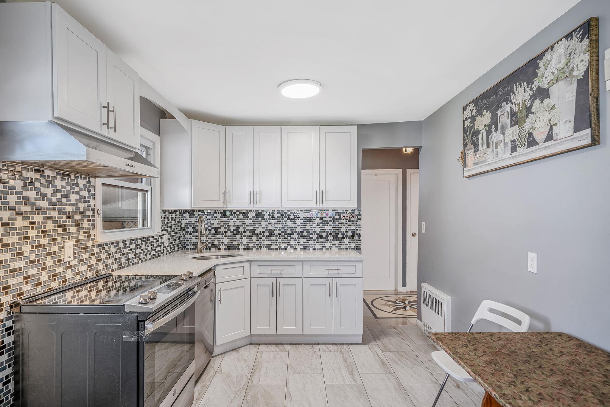 Single Family Franklin Nassau County, NY 11580, MLS-873692-6