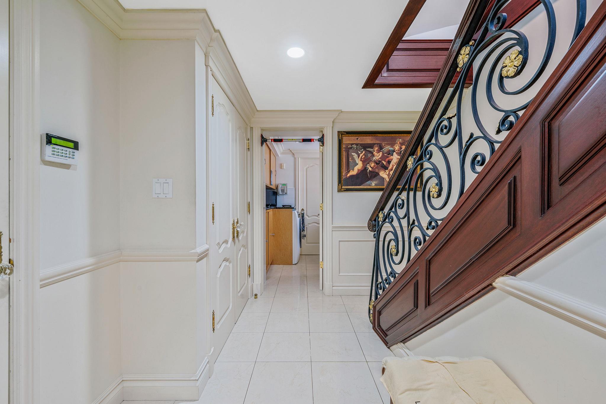 Single Family 90th  Queens, NY 11414, MLS-873745-34