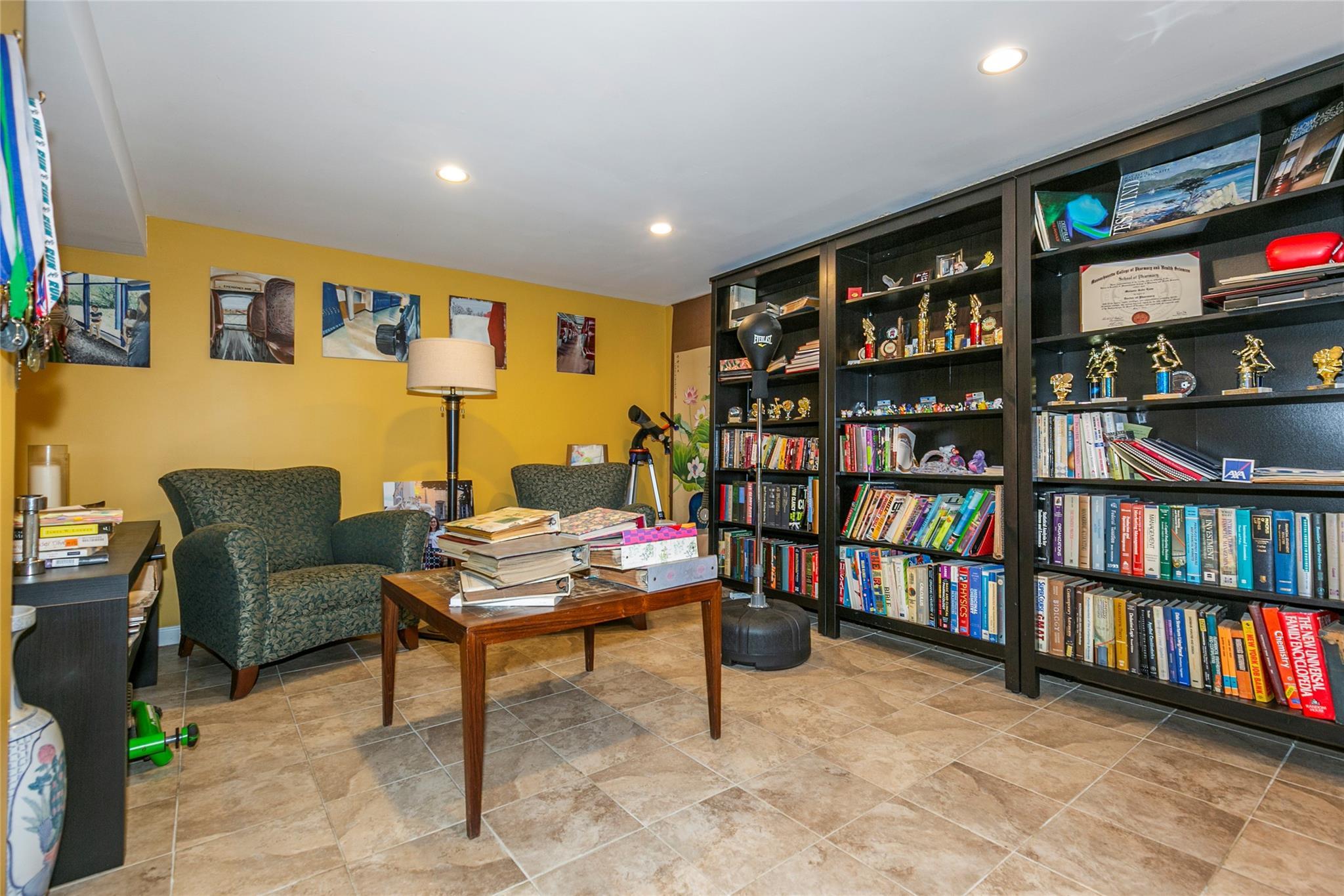 Single Family Dale Carnegie  Nassau County, NY 11020, MLS-873757-17