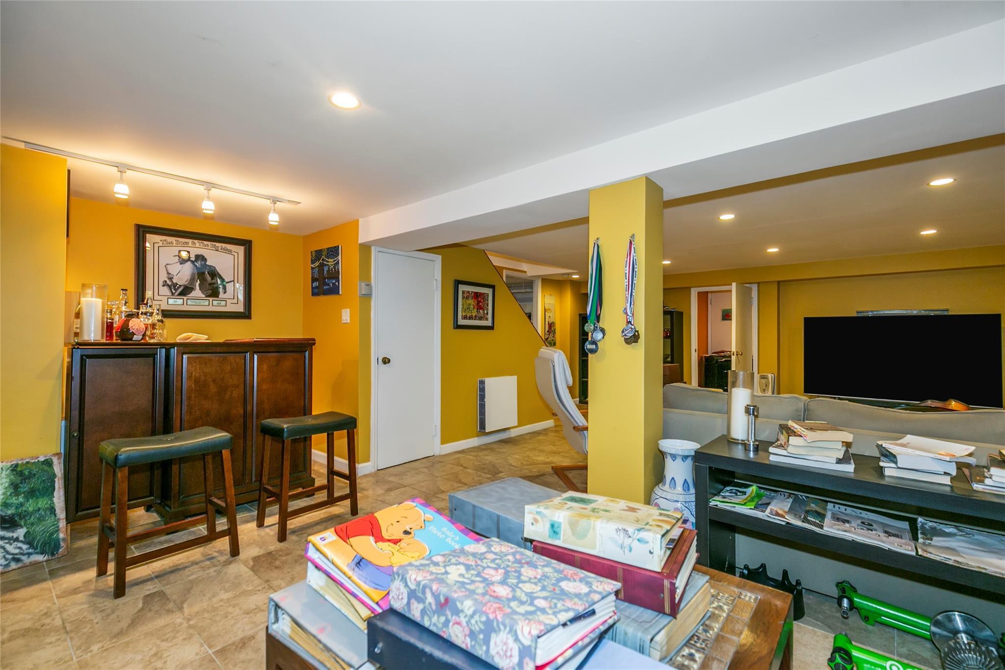 Single Family Dale Carnegie  Nassau County, NY 11020, MLS-873757-19