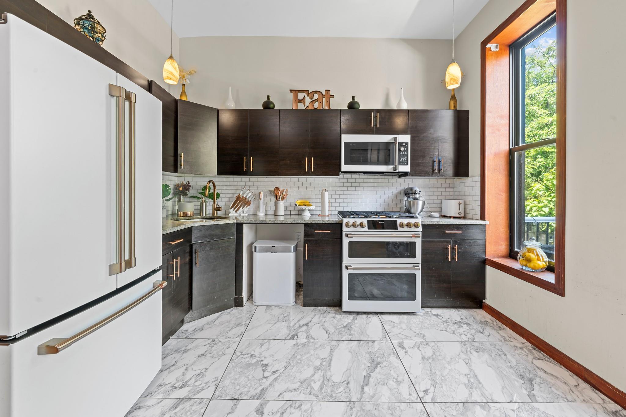 Single Family Lexington  Brooklyn, NY 11221, MLS-873762-14