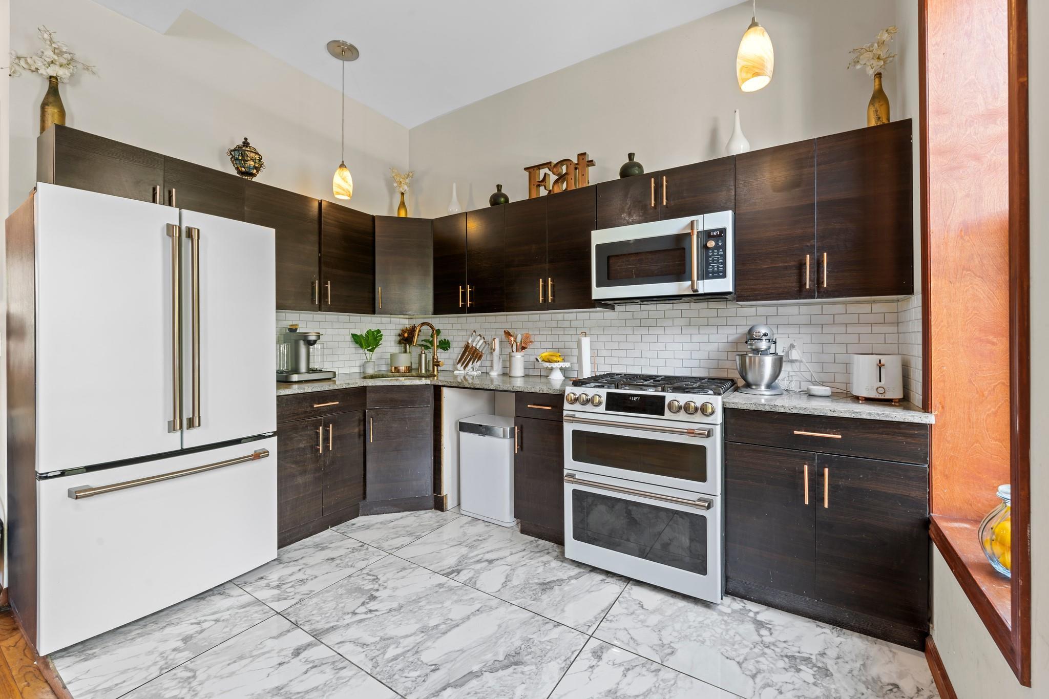Single Family Lexington  Brooklyn, NY 11221, MLS-873762-15