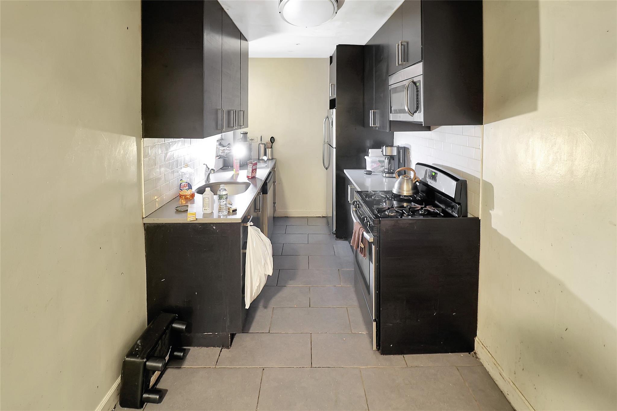 Coop Wallace  Bronx, NY 10462, MLS-873766-8