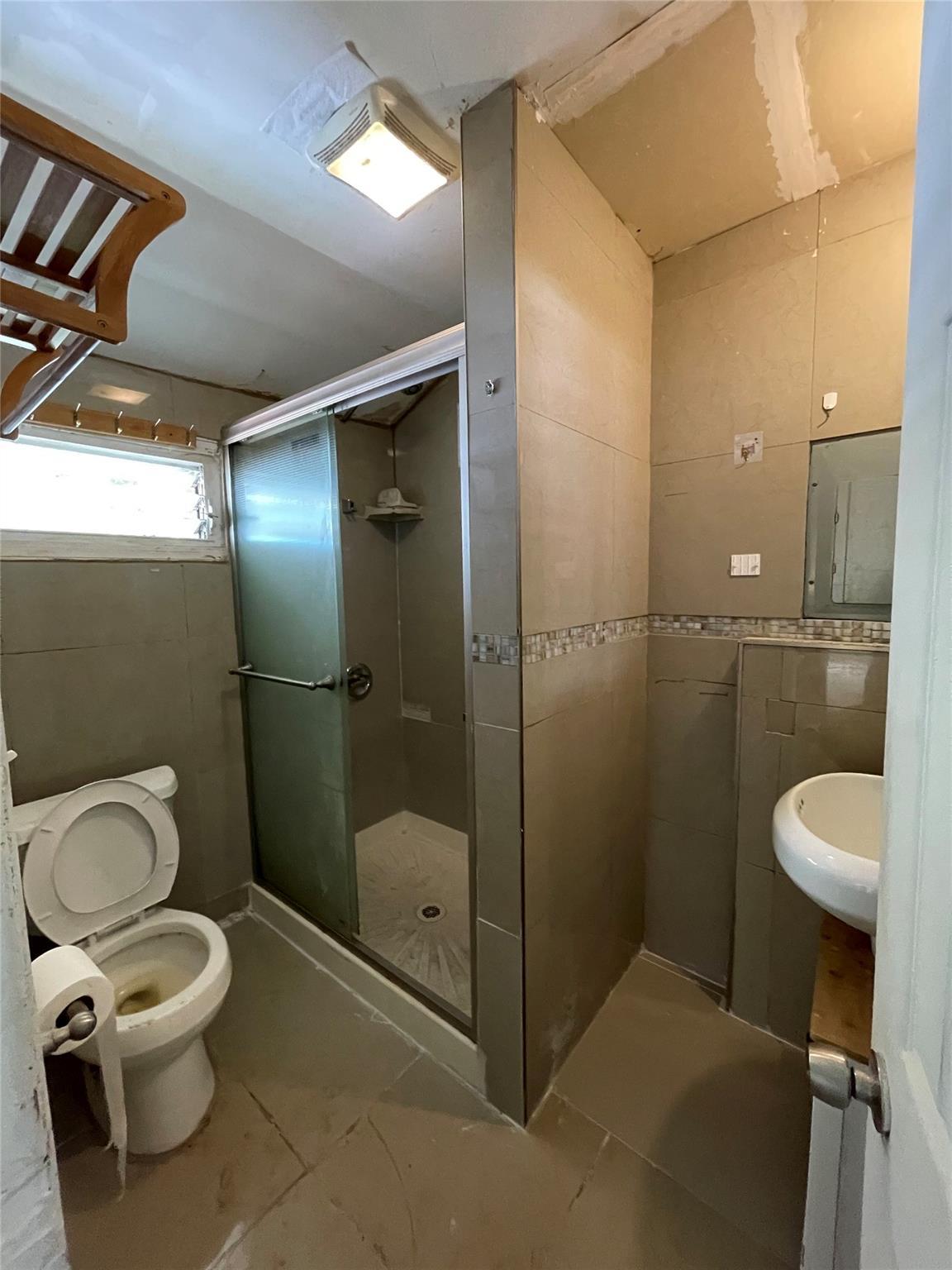 Single Family Pennyfield  Bronx, NY 10465, MLS-873781-4