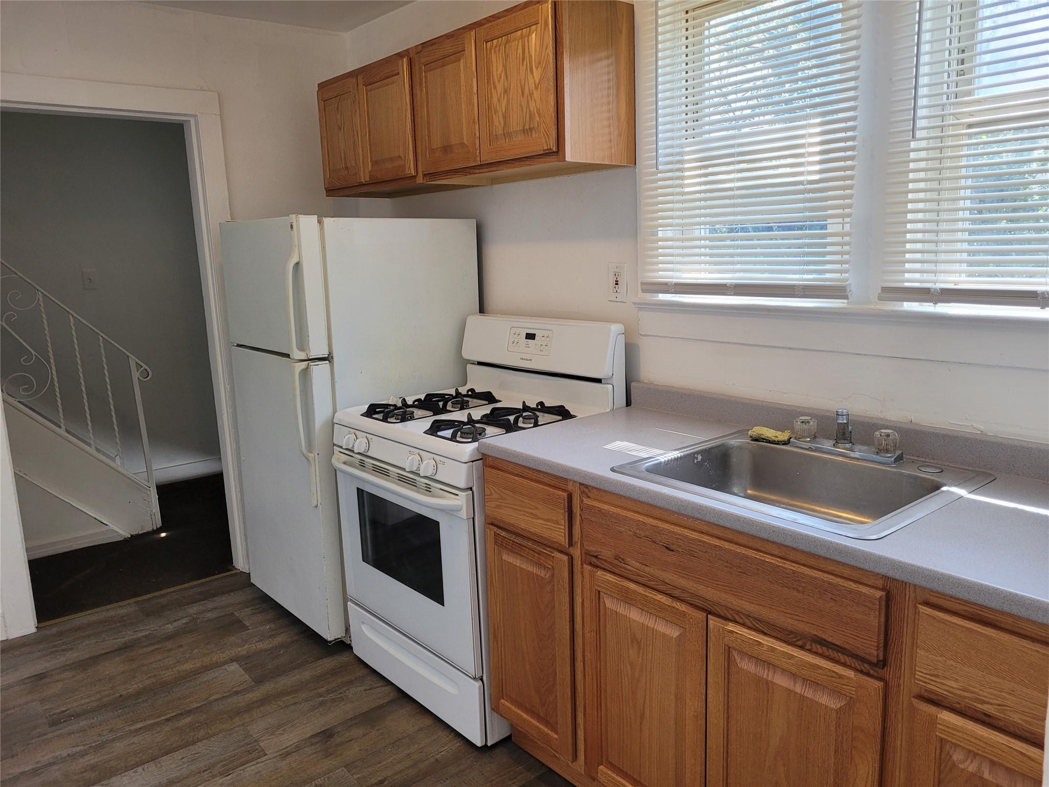 Single Family Louis  Nassau County, NY 11003, MLS-873789-10