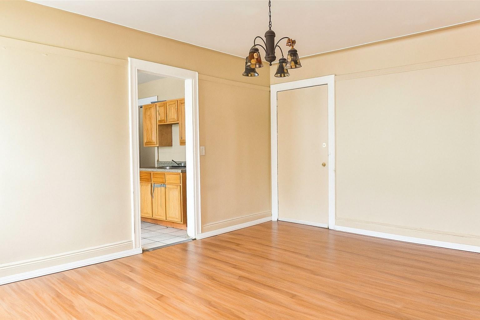 Single Family Hawtree  Queens, NY 11417, MLS-873790-20