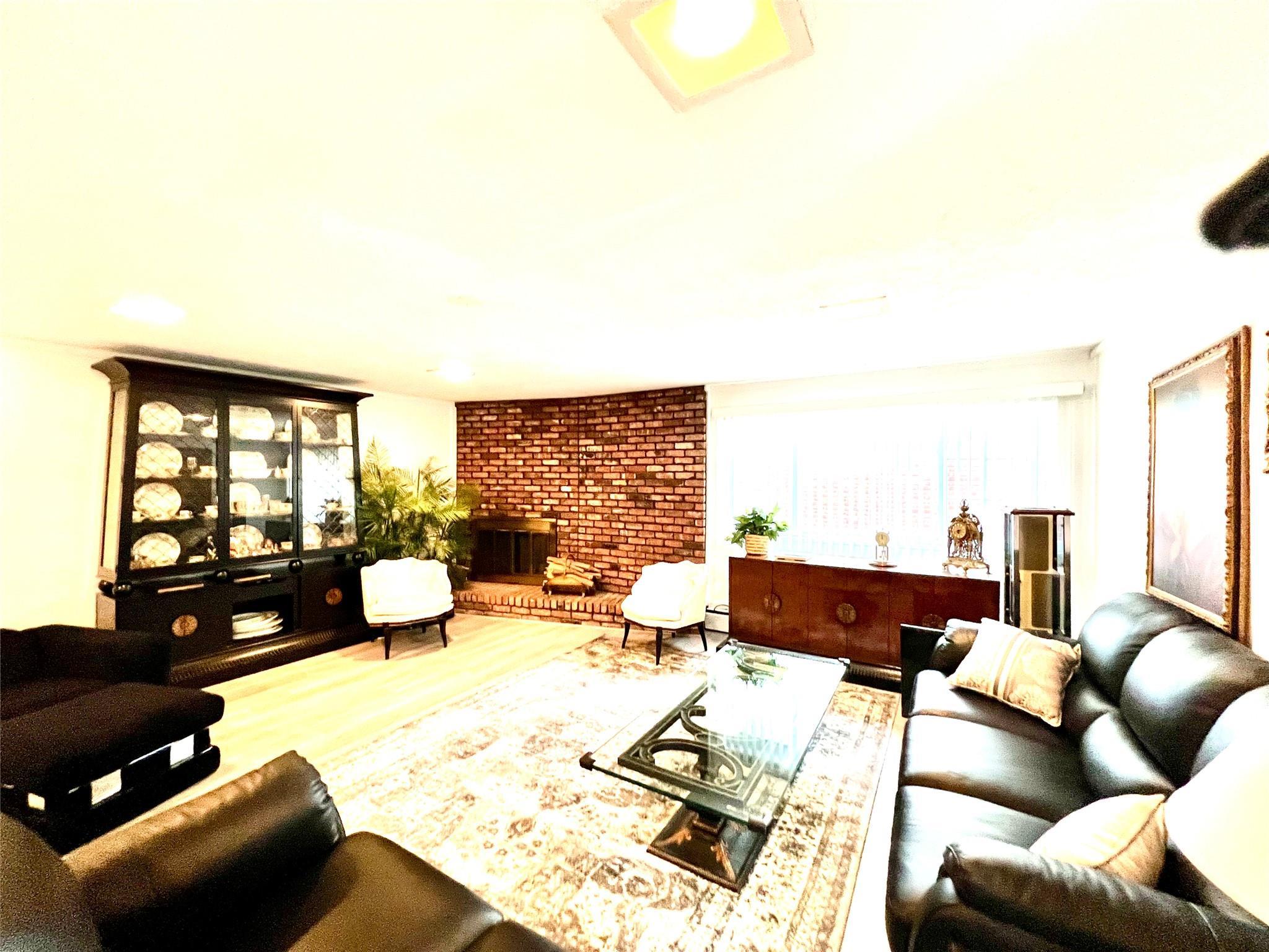 Single Family Golf  Nassau County, NY 11581, MLS-873801-11