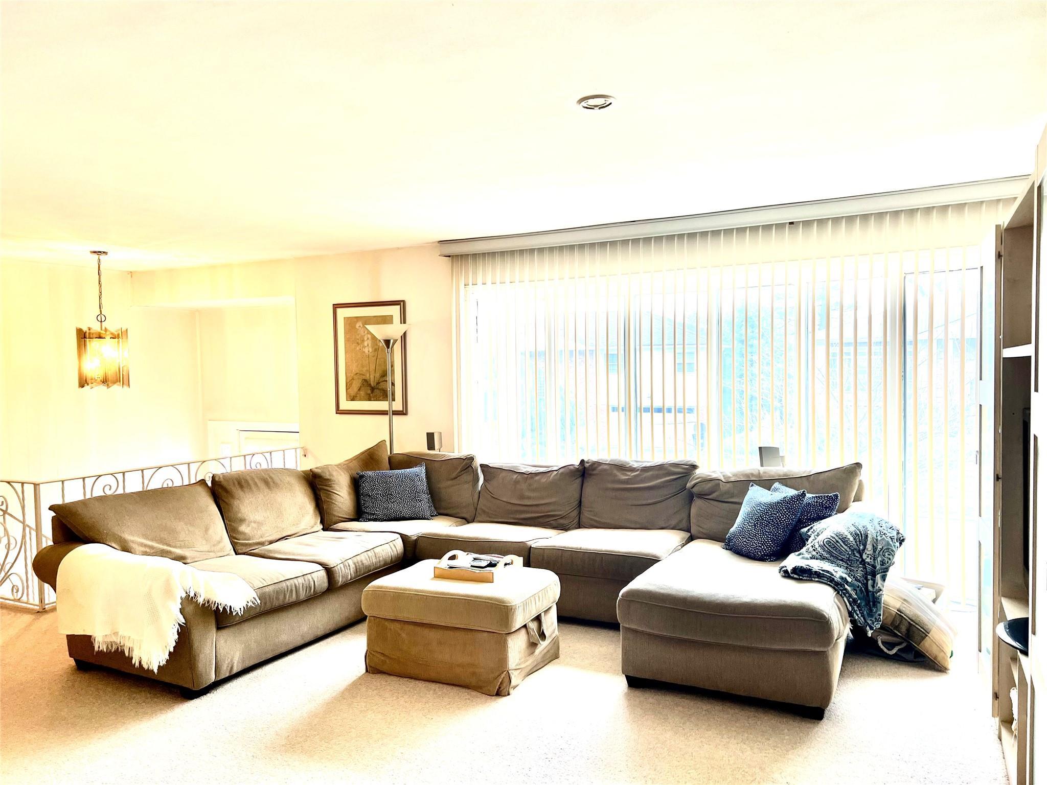 Single Family Golf  Nassau County, NY 11581, MLS-873801-2