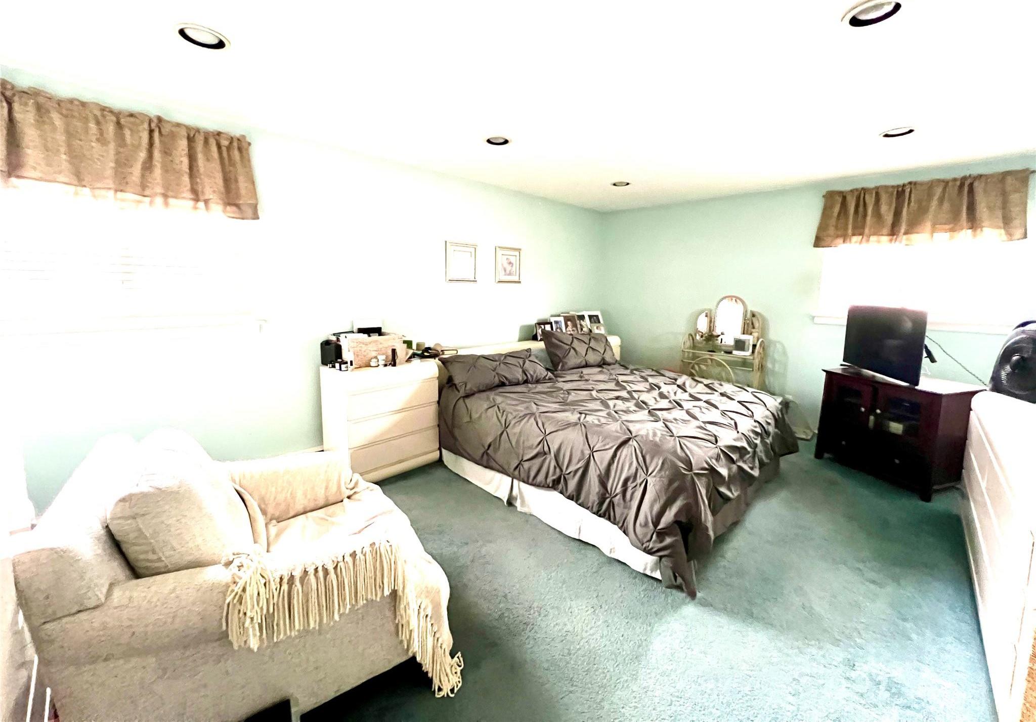 Single Family Golf  Nassau County, NY 11581, MLS-873801-6