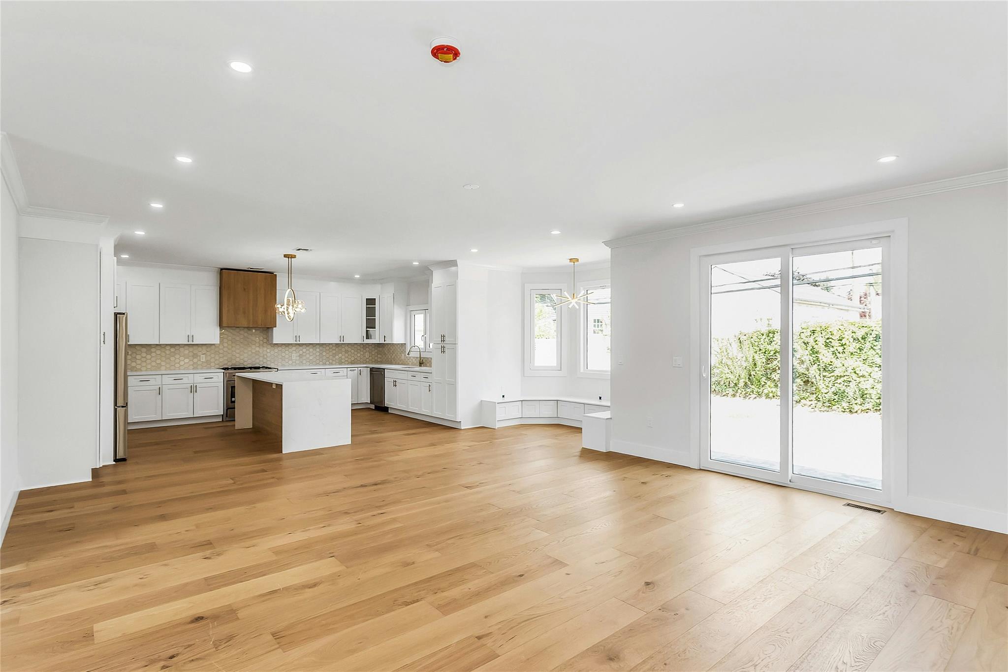 Single Family Vista  Nassau County, NY 11756, MLS-873842-10