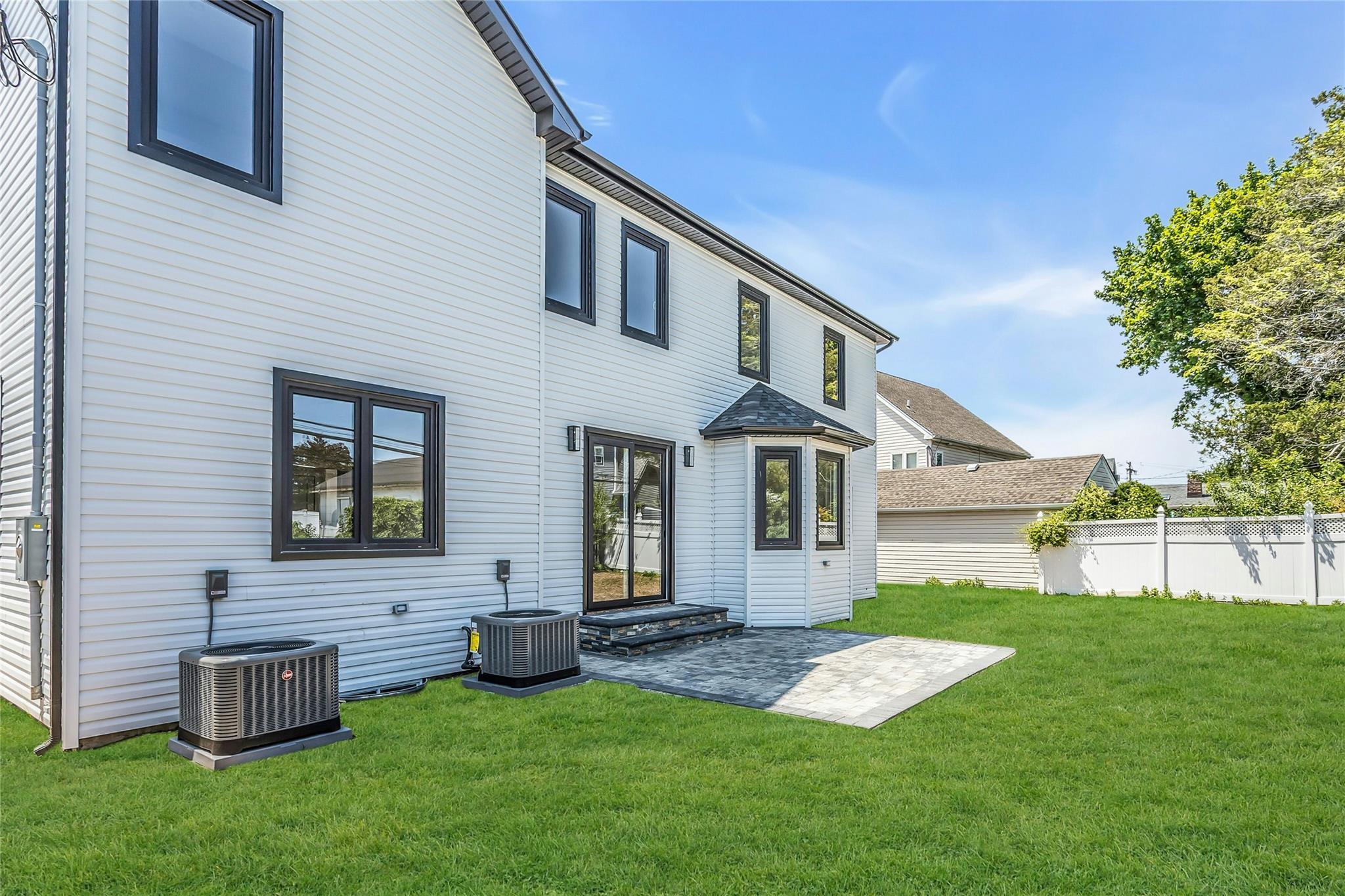 Single Family Vista  Nassau County, NY 11756, MLS-873842-40