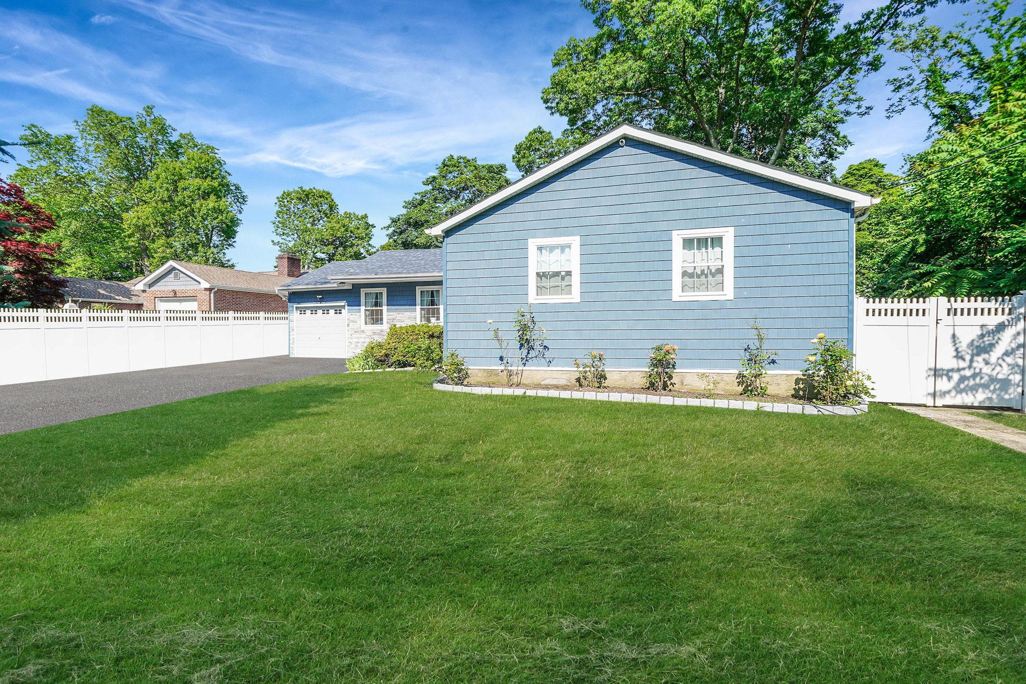Single Family Pine Acres  Suffolk County, NY 11729, MLS-873845-2