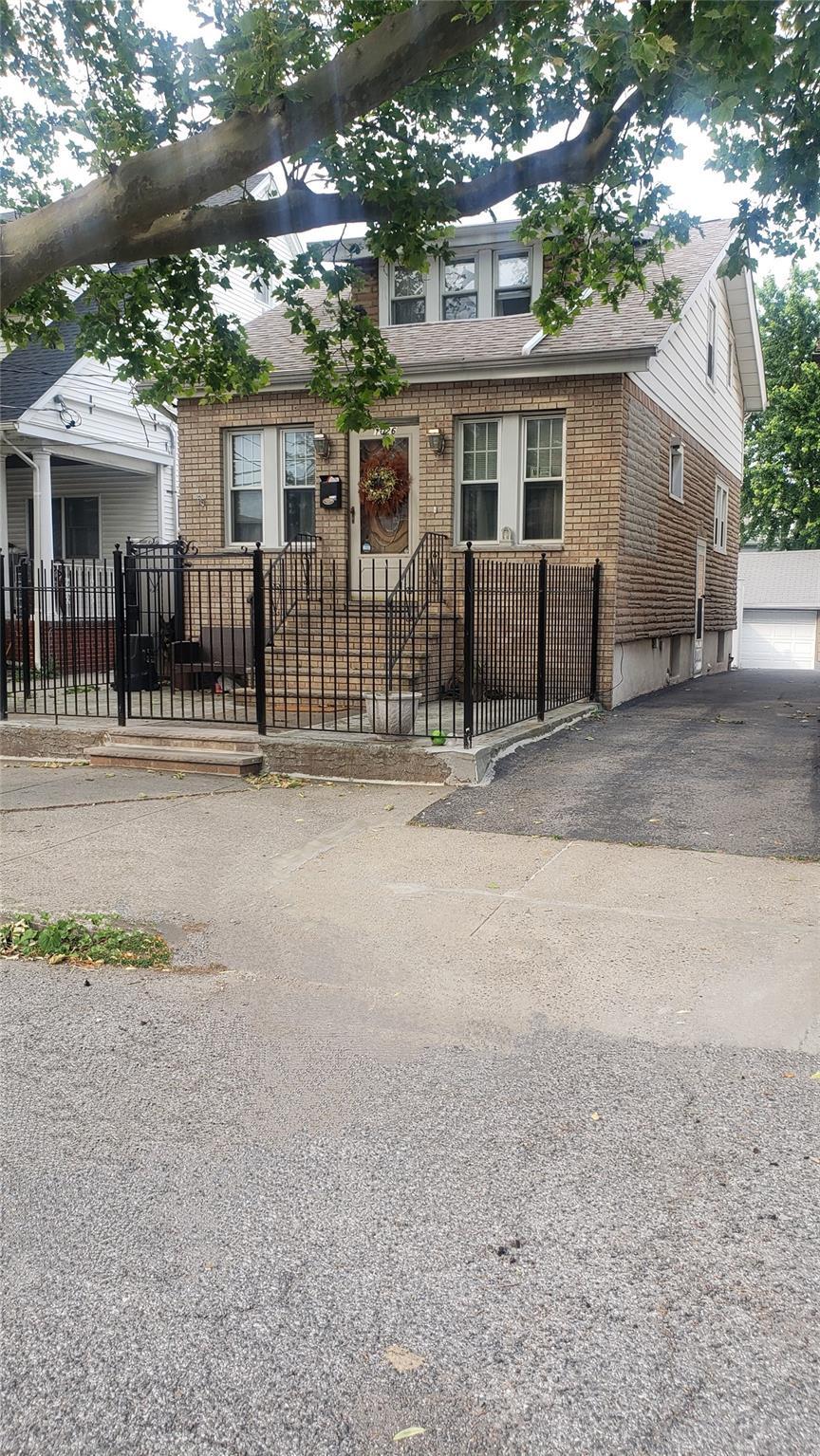 Single Family Logan  Bronx, NY 10465, MLS-873871-24