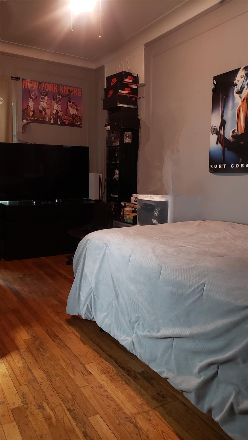 Single Family Logan  Bronx, NY 10465, MLS-873871-9