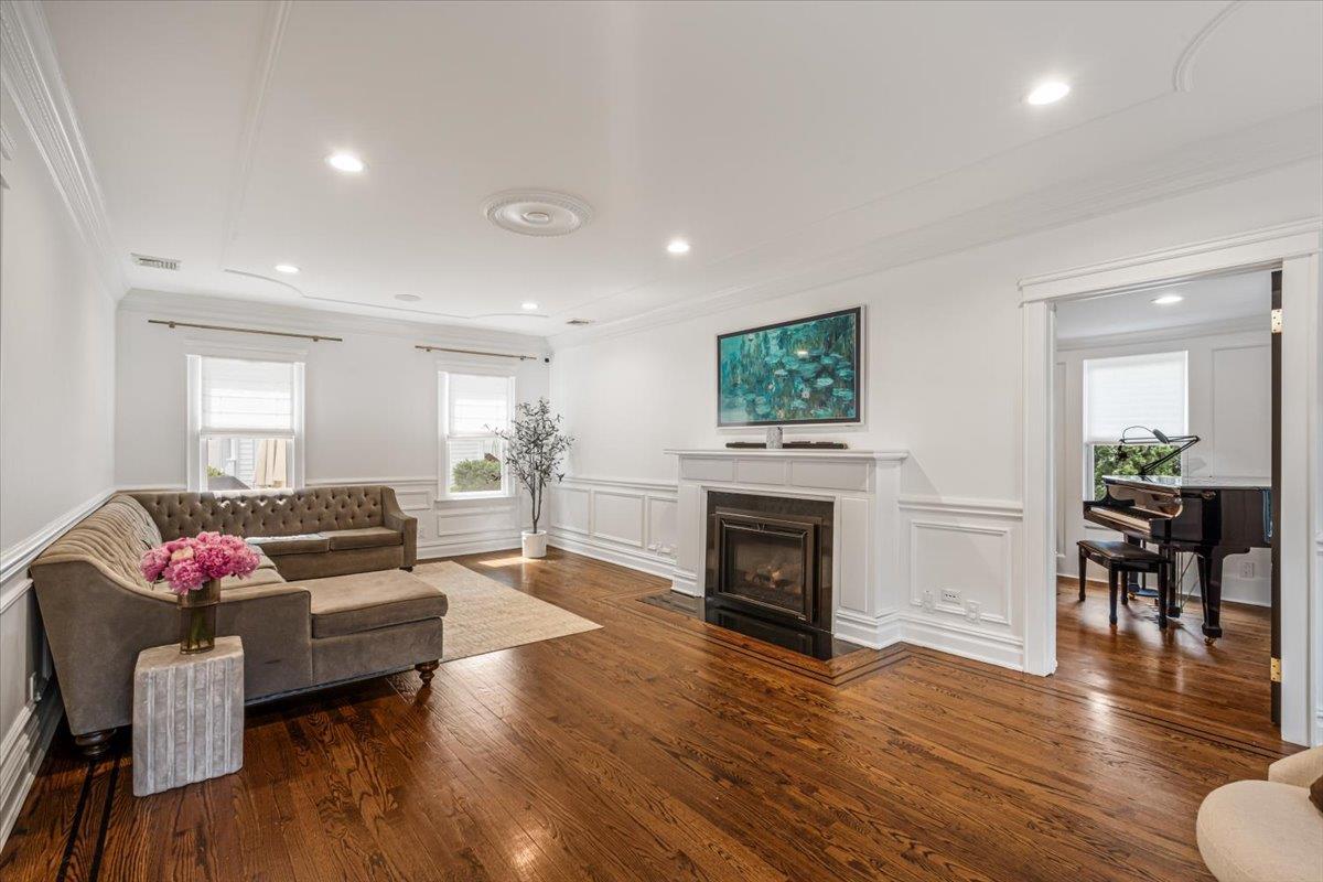 Single Family Hempstead  Nassau County, NY 11570, MLS-873883-6