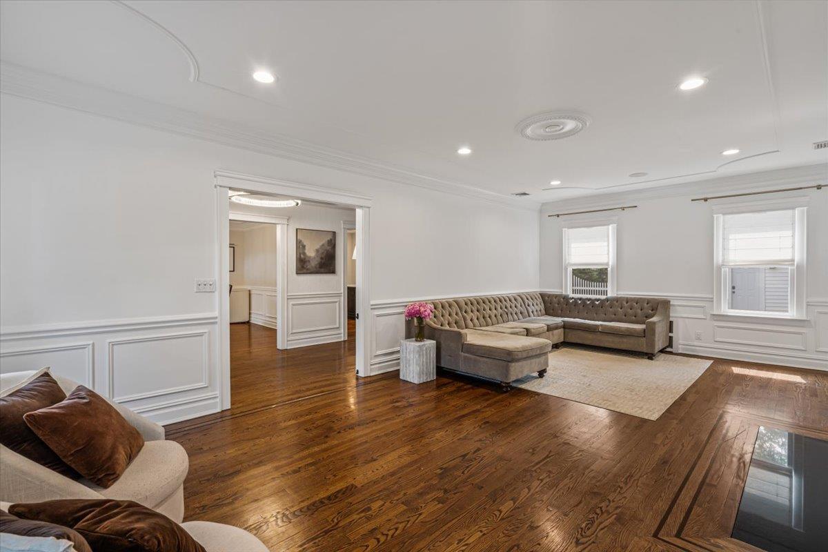 Single Family Hempstead  Nassau County, NY 11570, MLS-873883-8