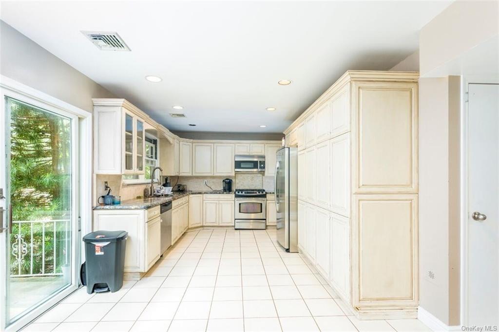 Single Family Buena Vista  Rockland County, NY 10956, MLS-873895-17