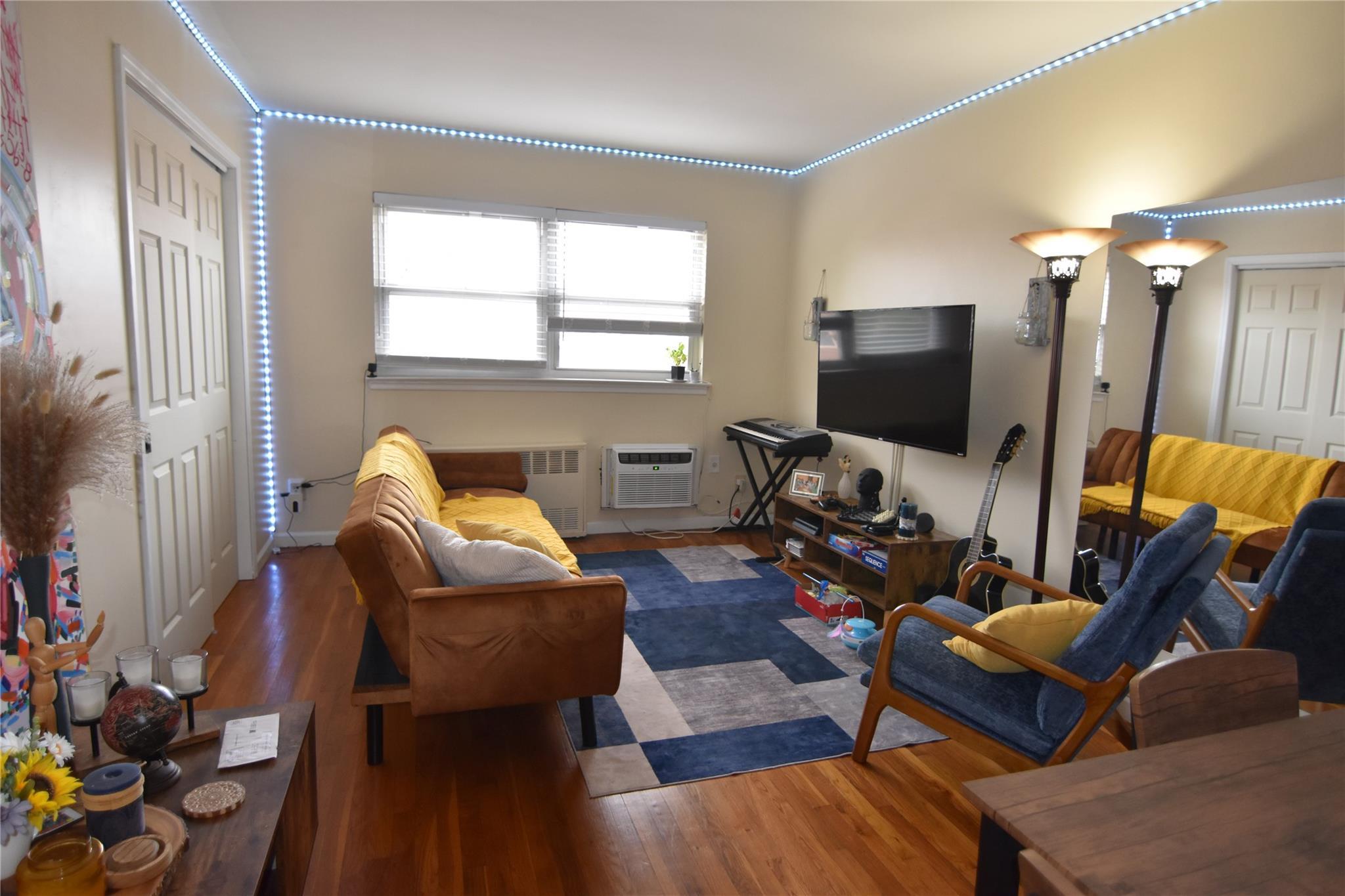 Single Family 68th  Queens, NY 11377, MLS-873897-8