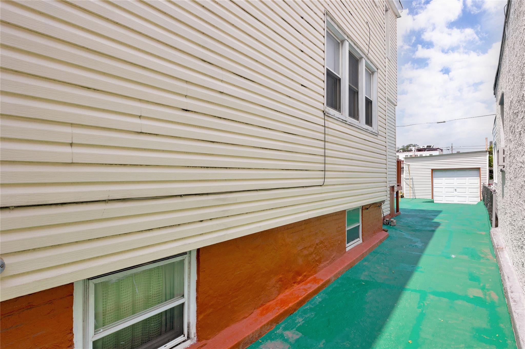 Single Family George  Queens, NY 11385, MLS-873902-3