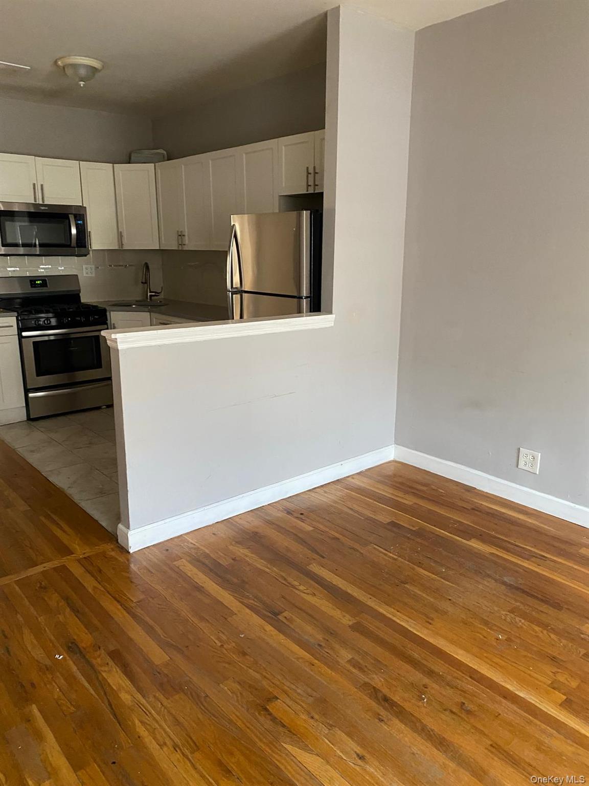Single Family Sutter  Brooklyn, NY 11208, MLS-873927-33