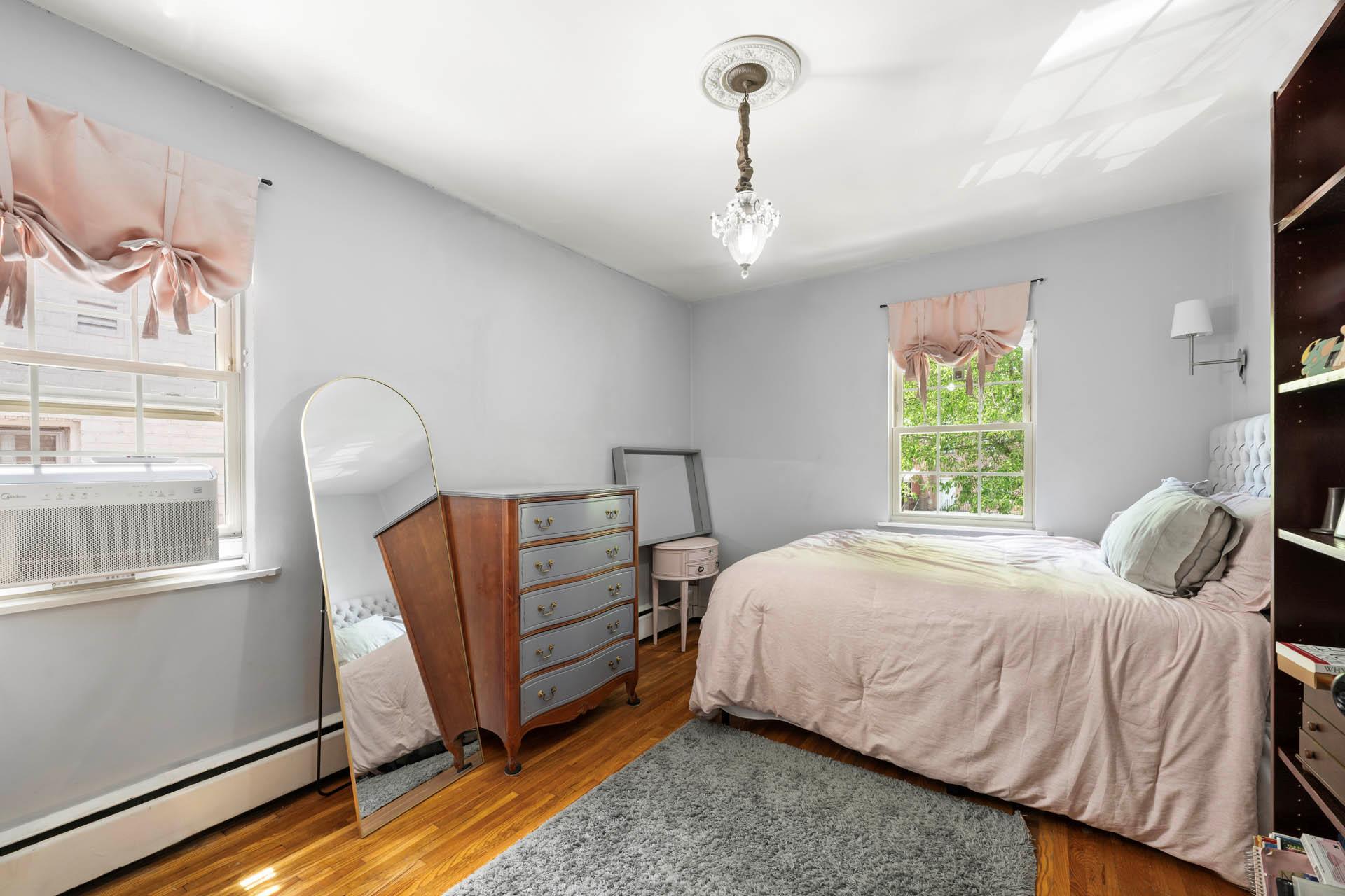 Single Family Post  Bronx, NY 10471, MLS-873949-11