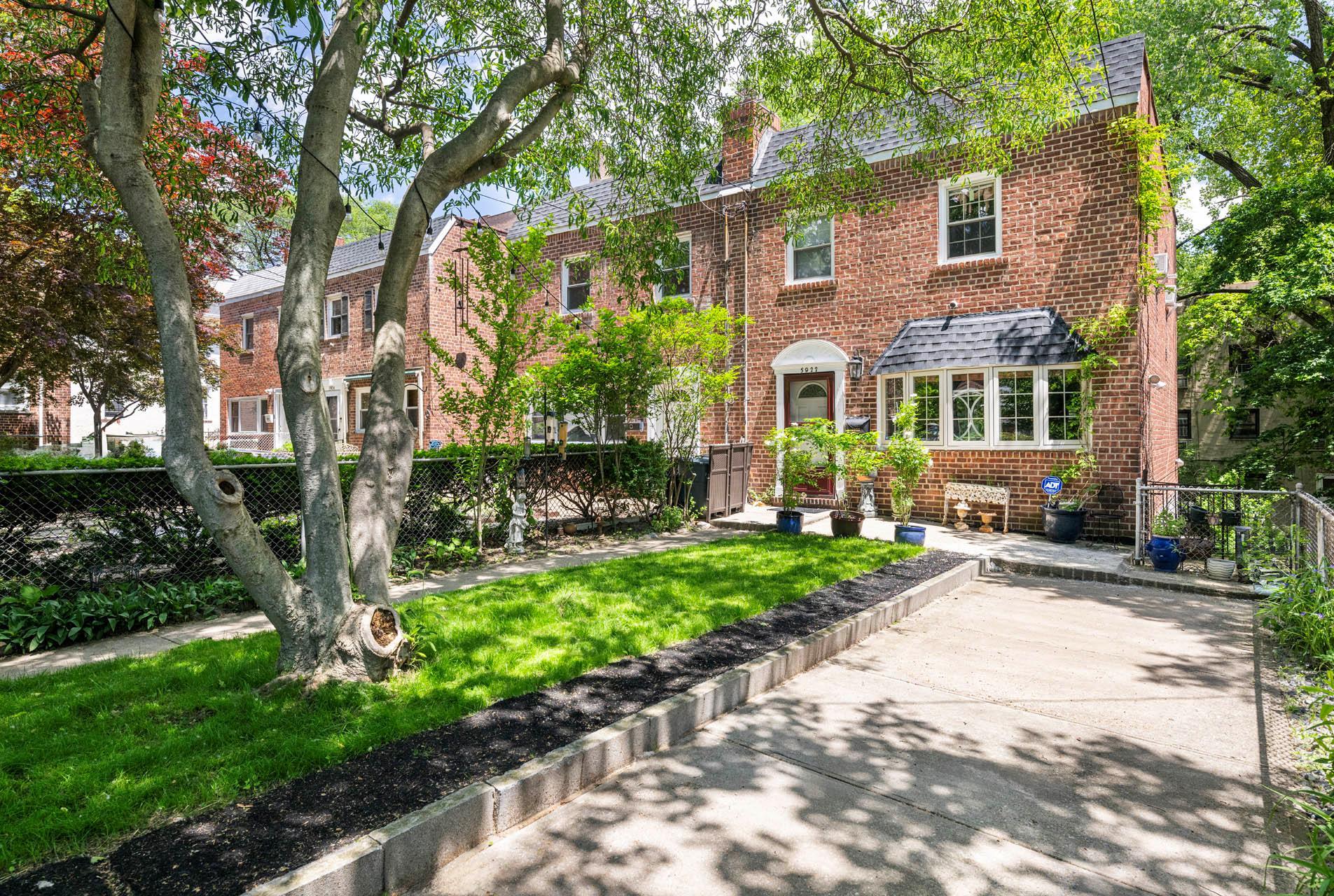 Single Family Post  Bronx, NY 10471, MLS-873949-2