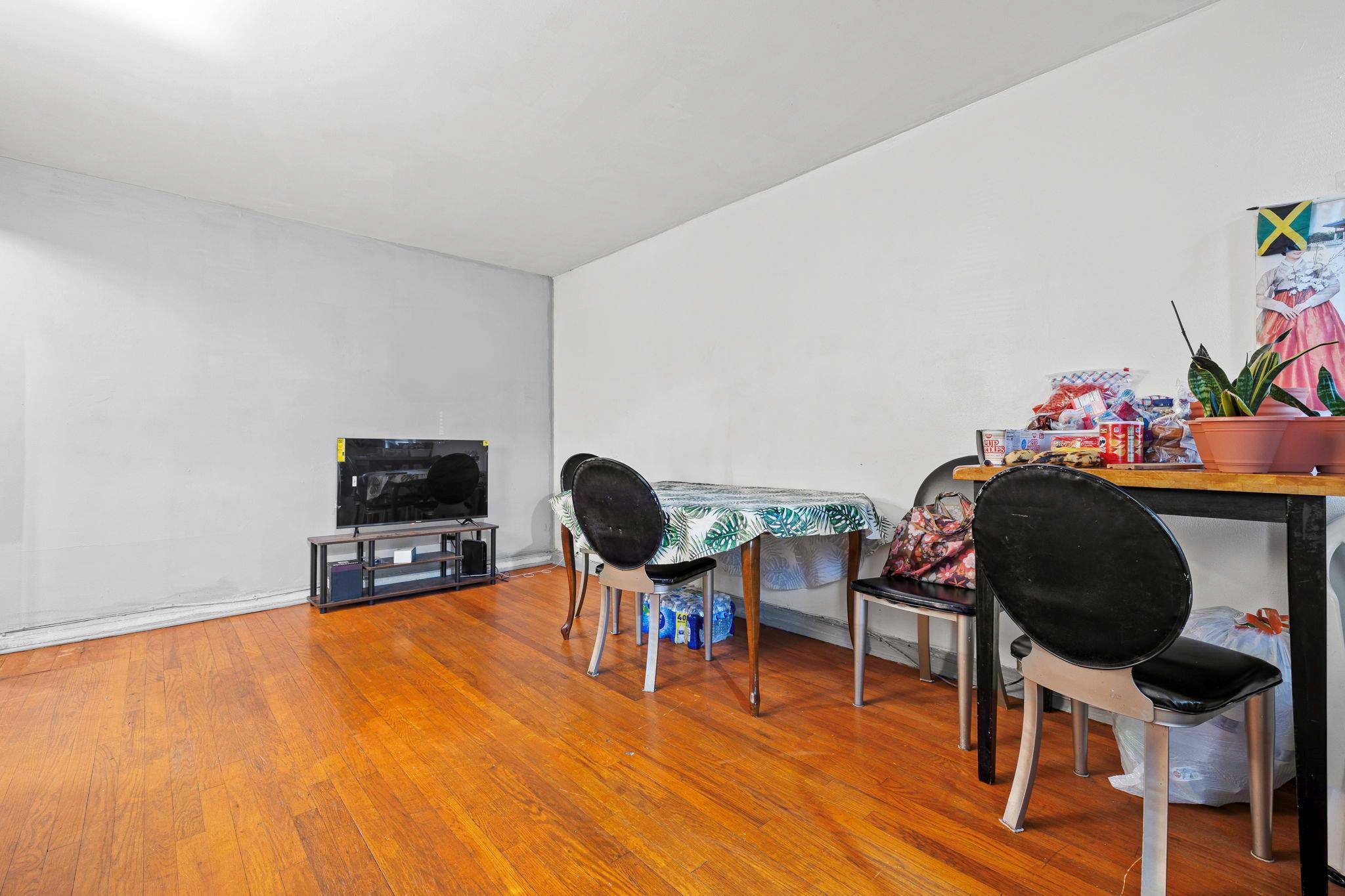 Single Family Wilder  Bronx, NY 10466, MLS-873951-7