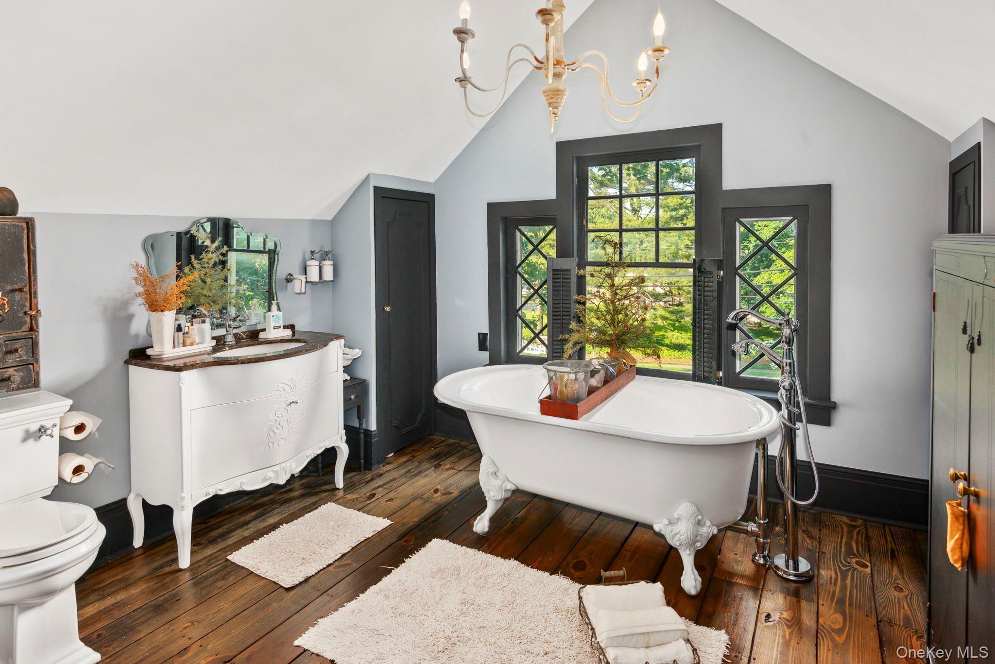 Single Family Neck  Suffolk County, NY 11743, MLS-873959-38